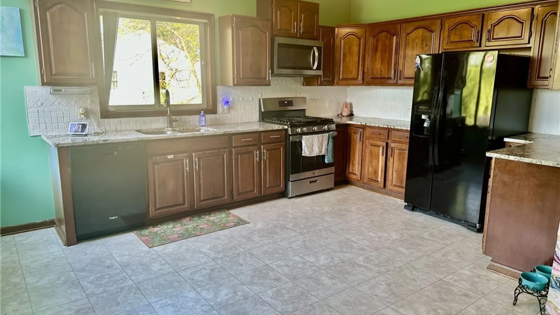 Property at 2348 Berg Road, West Seneca, NY 14218 13