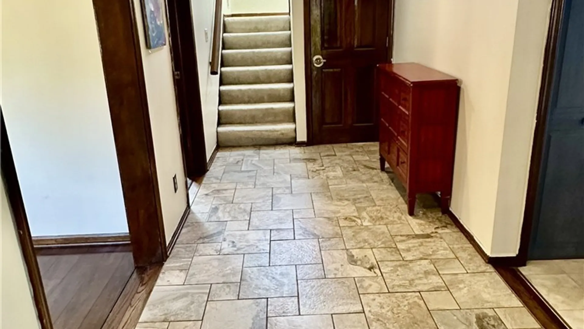 Property at 2348 Berg Road, West Seneca, NY 14218 6