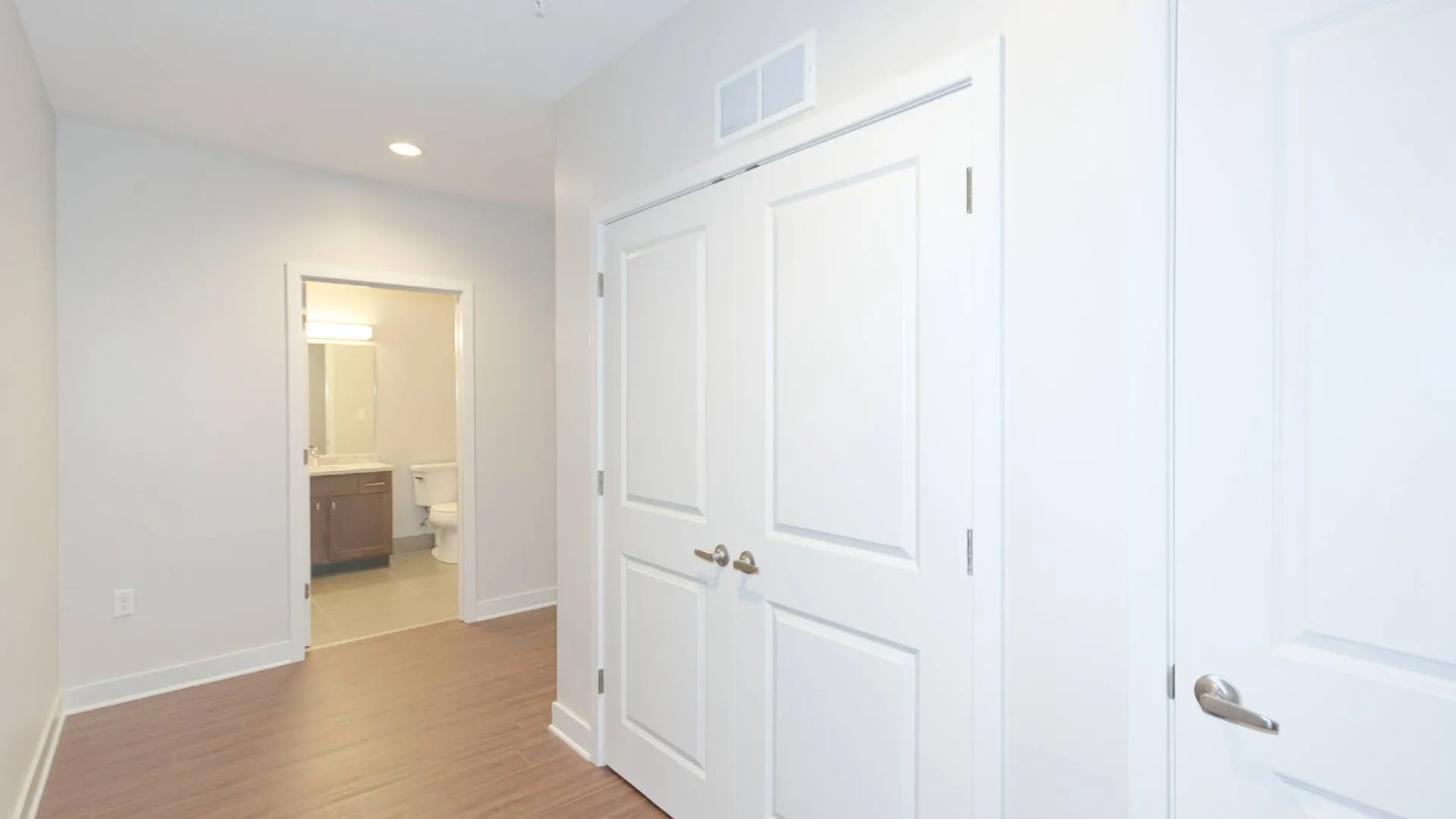Property at 101 Nott Terrace, Schenectady, NY 12308 11
