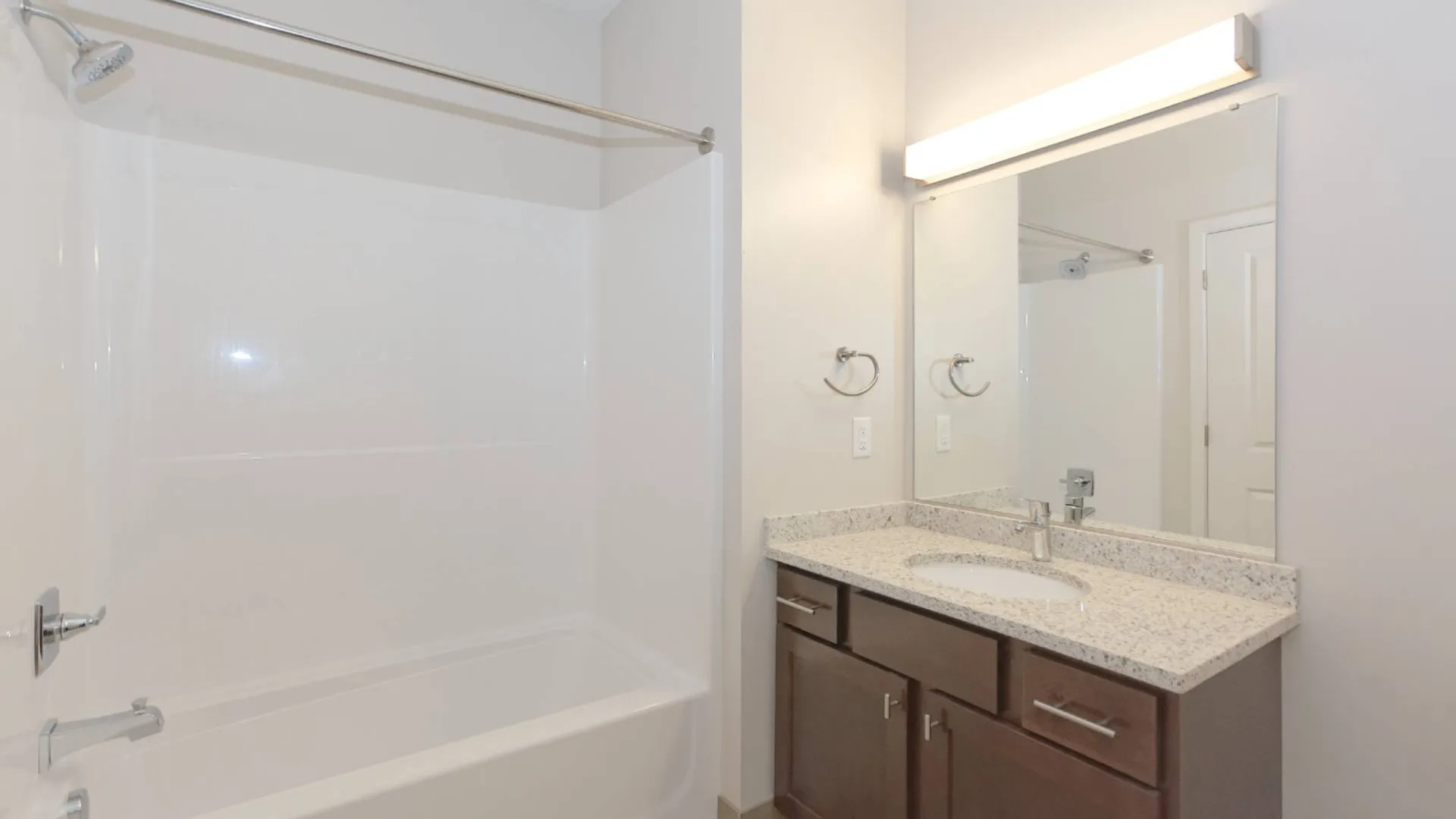 Property at 101 Nott Terrace, Schenectady, NY 12308 13