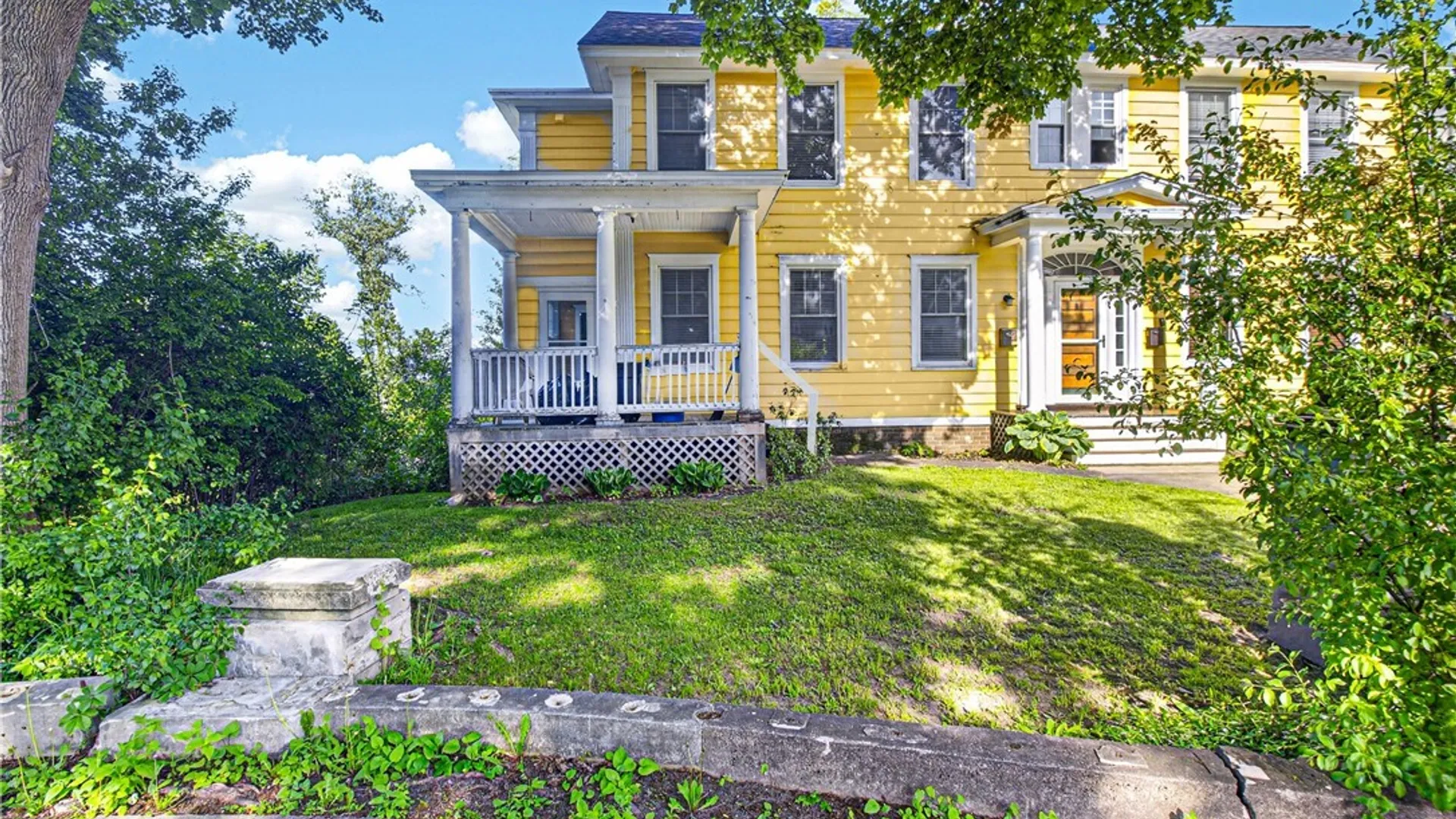 Property at 16 Huntington Place, New Hartford, NY 13413 3