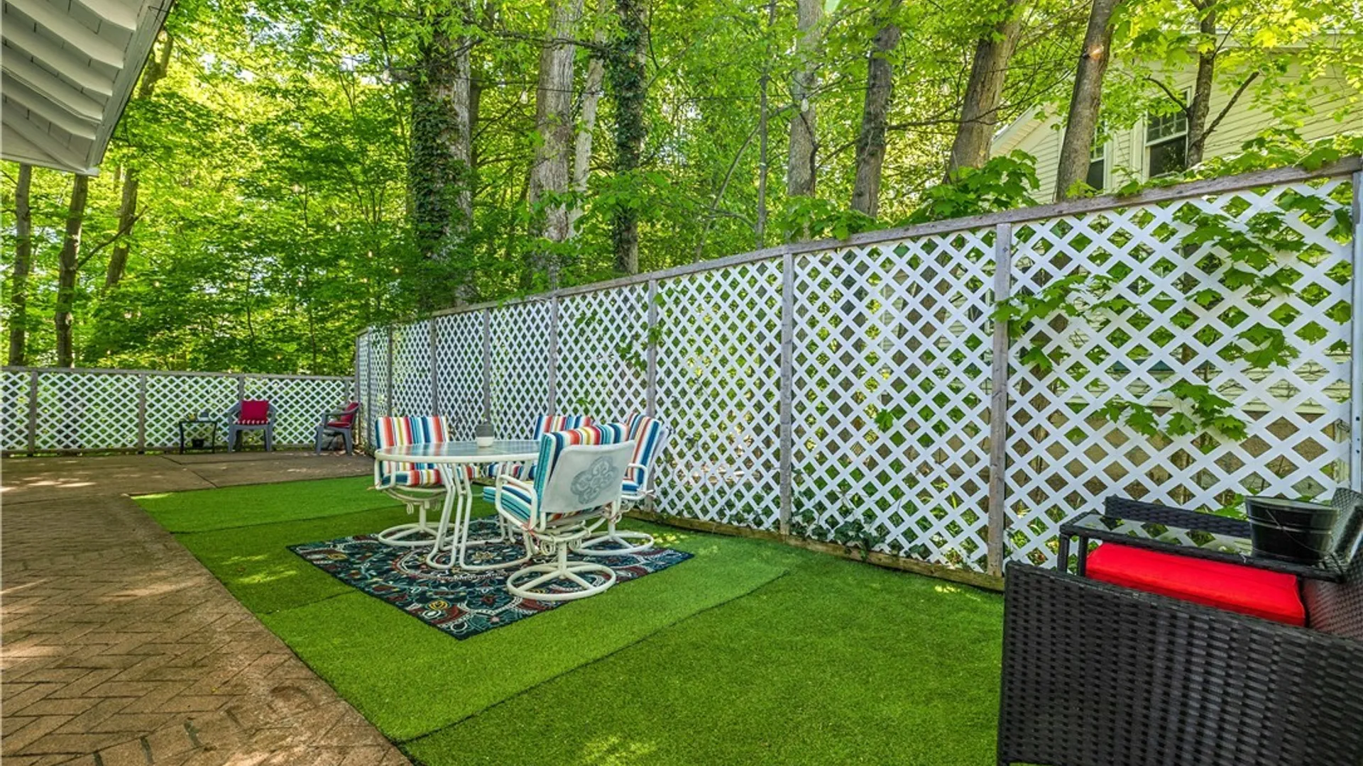 Property at 27 Beverly Place, Utica, NY 13501 5