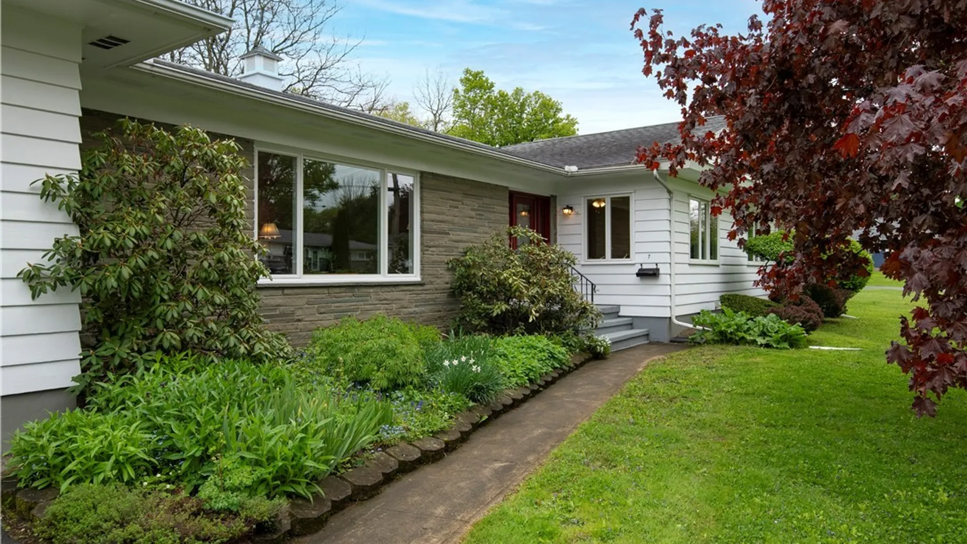 Property at 7 Knollwood Road, New Hartford, NY 13413 3