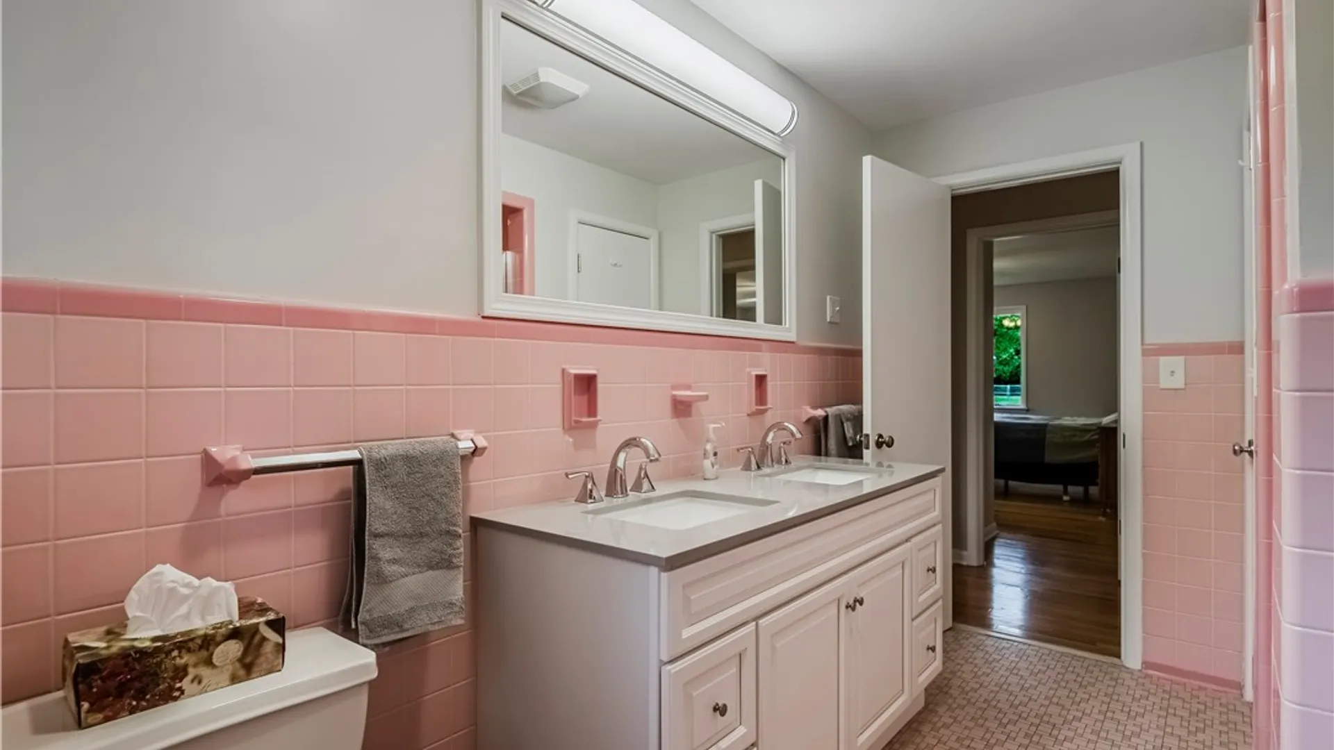 Property at 7 Knollwood Road, New Hartford, NY 13413 37