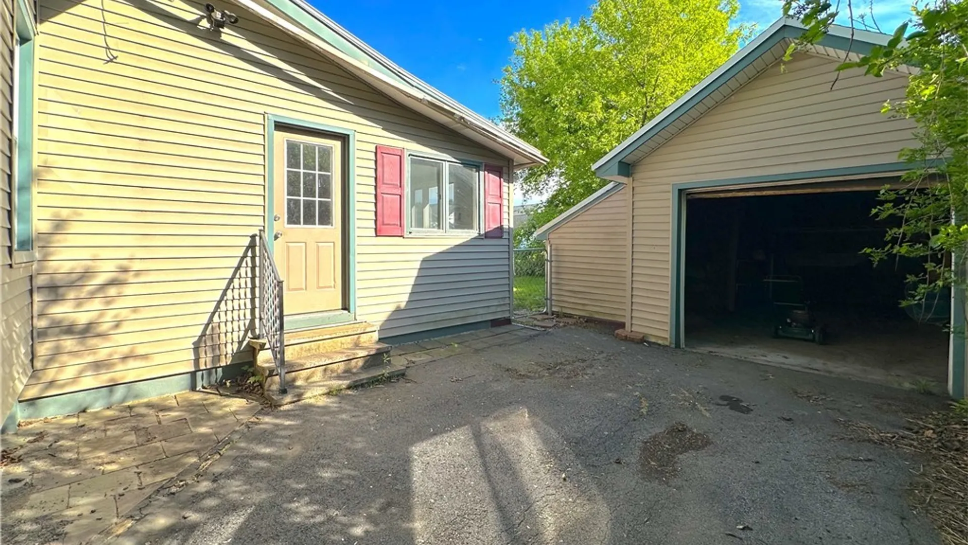 Property at 2003 Ann Street, Utica, NY 13502 31