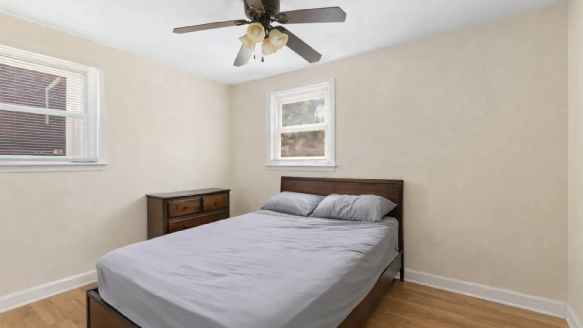 Property at 4 cottage avenue, Staten Island, NY 10308 11