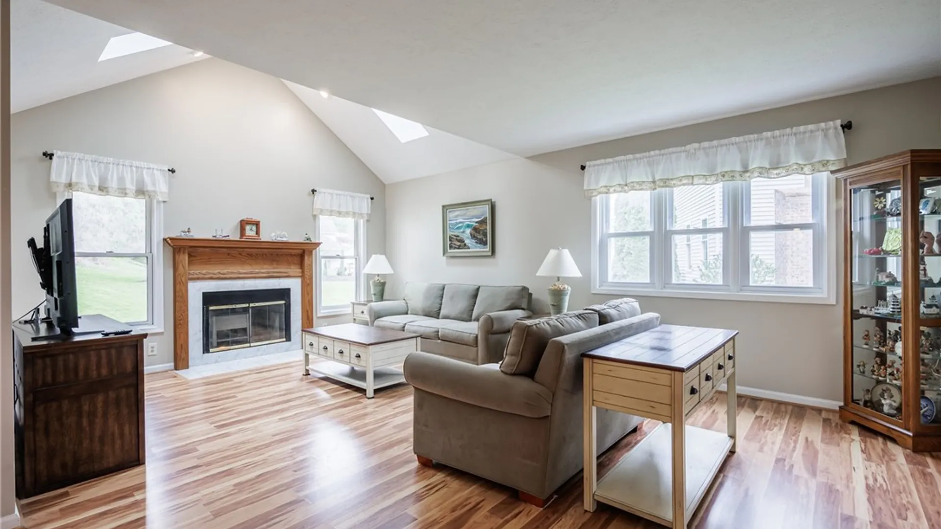 Property at 4 Kerry Hill, Perinton, NY 14450 11