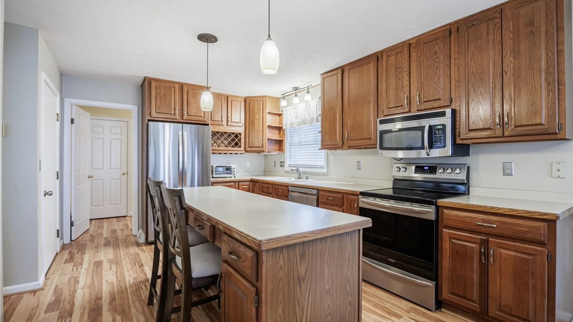 Property at 4 Kerry Hill, Perinton, NY 14450 16