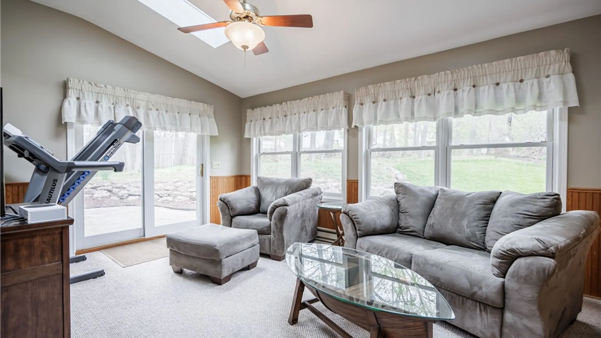 Property at 4 Kerry Hill, Perinton, NY 14450 19