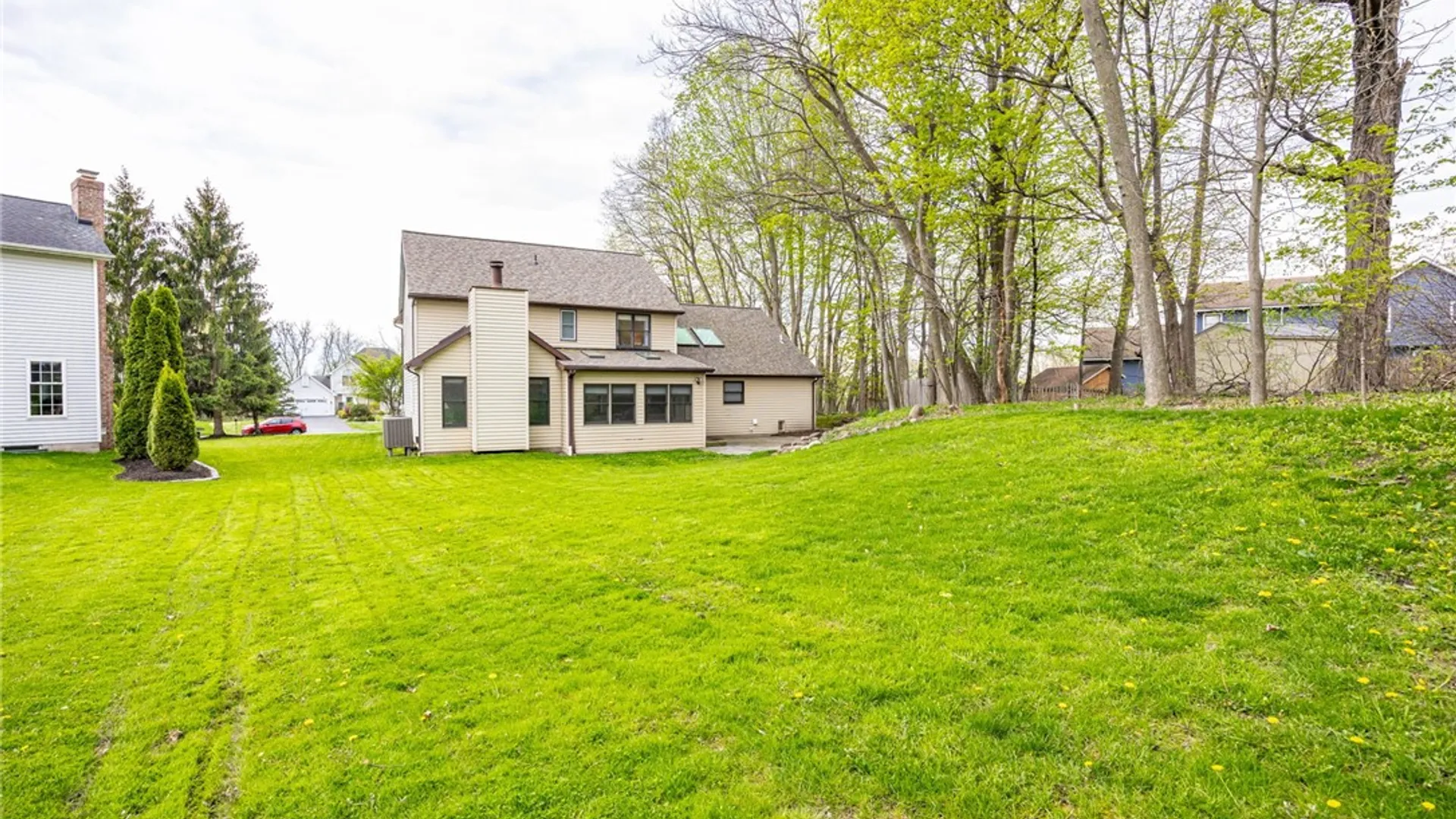 Property at 4 Kerry Hill, Perinton, NY 14450 47