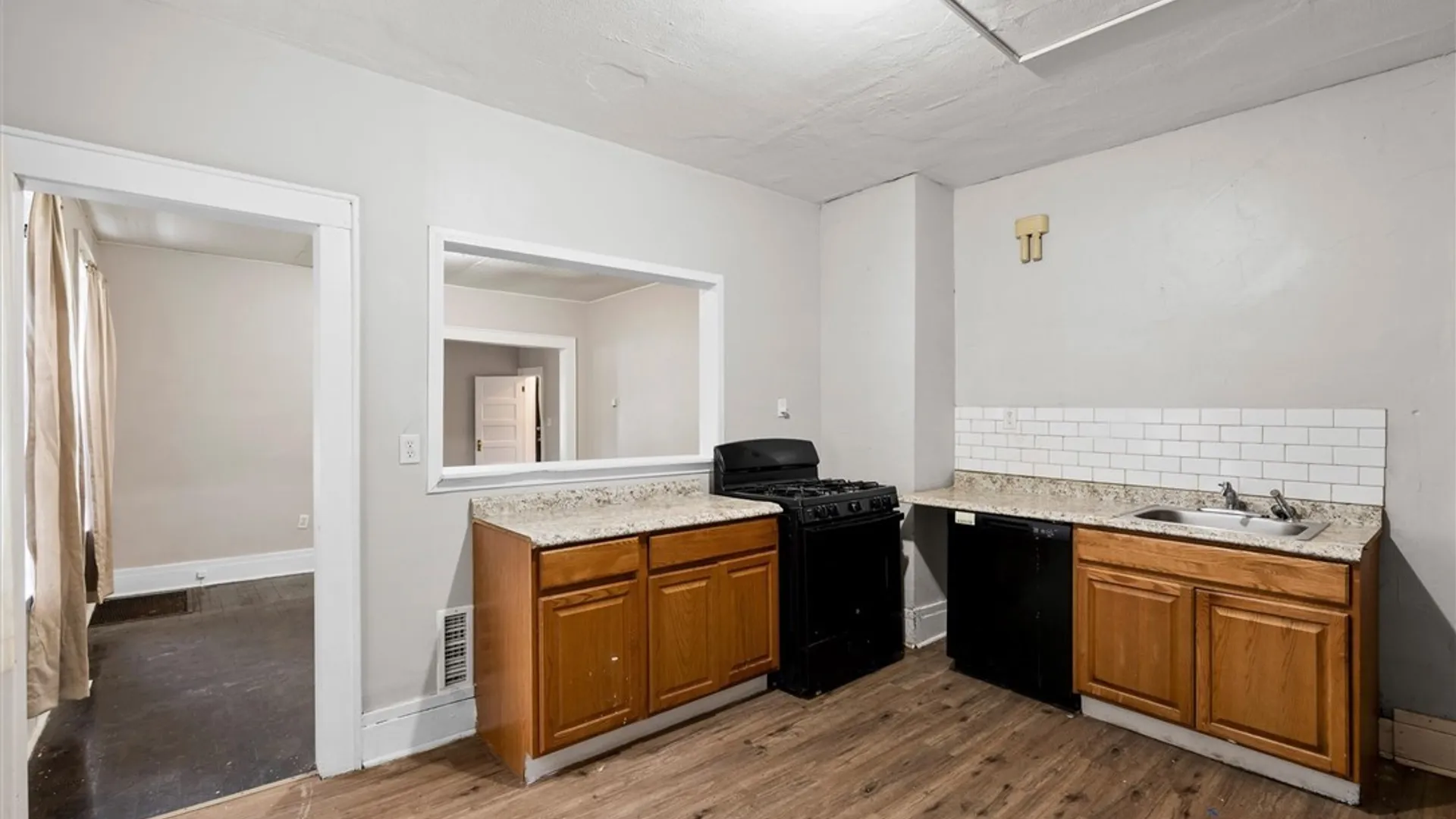 Property at 172 S Midler Avenue, Syracuse, NY 13206 21