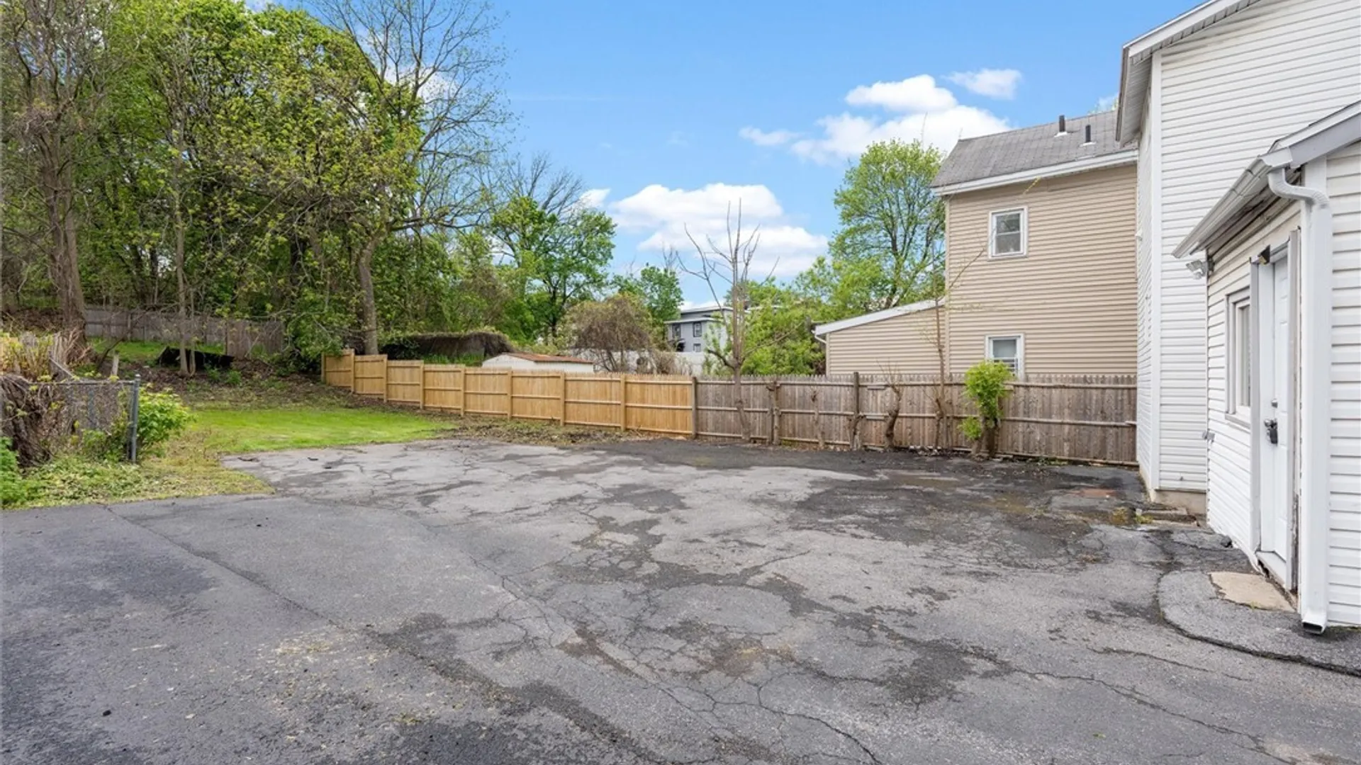 Property at 212 Lexington Avenue, Syracuse, NY 13210 45