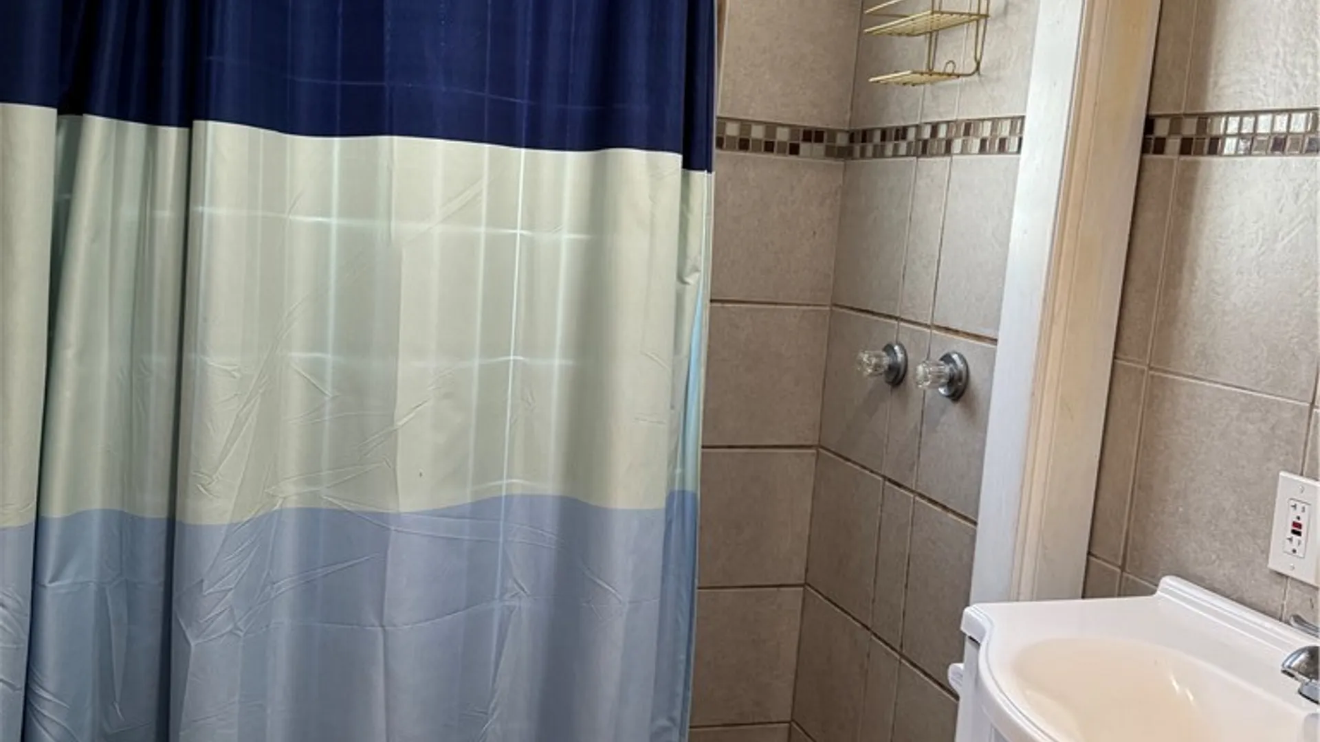 Property at 660 Fulton Street, Buffalo, NY 14210 11