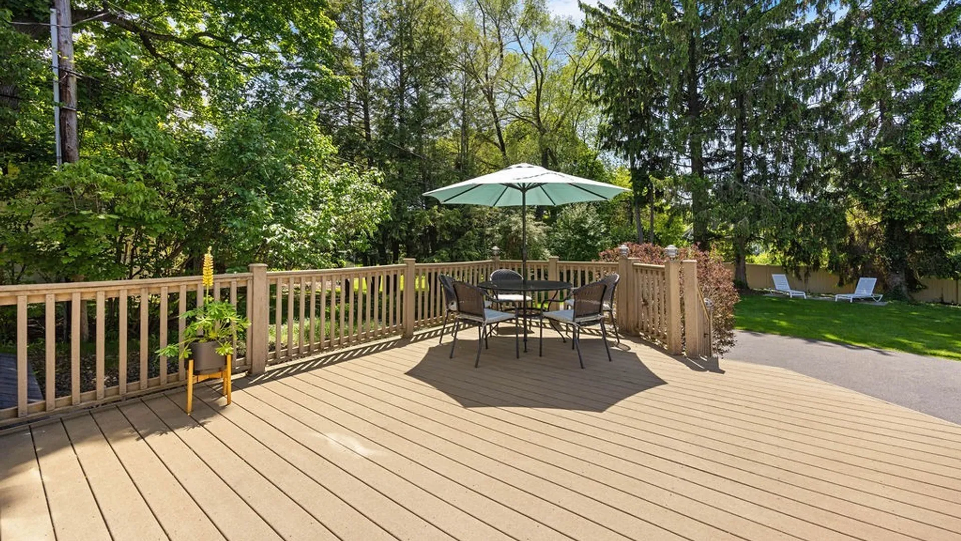 Property at 216 Standish Drive, Syracuse, NY 13224 10