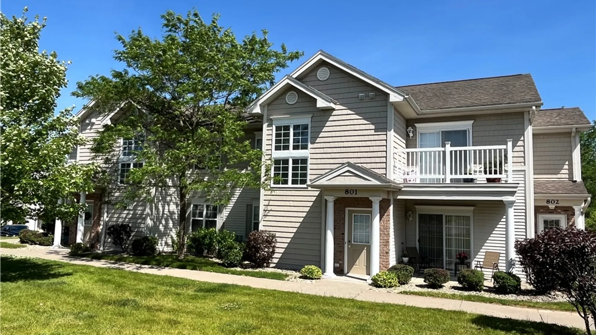 Property at 808 Farmstead Court, Chili, NY 14428 10