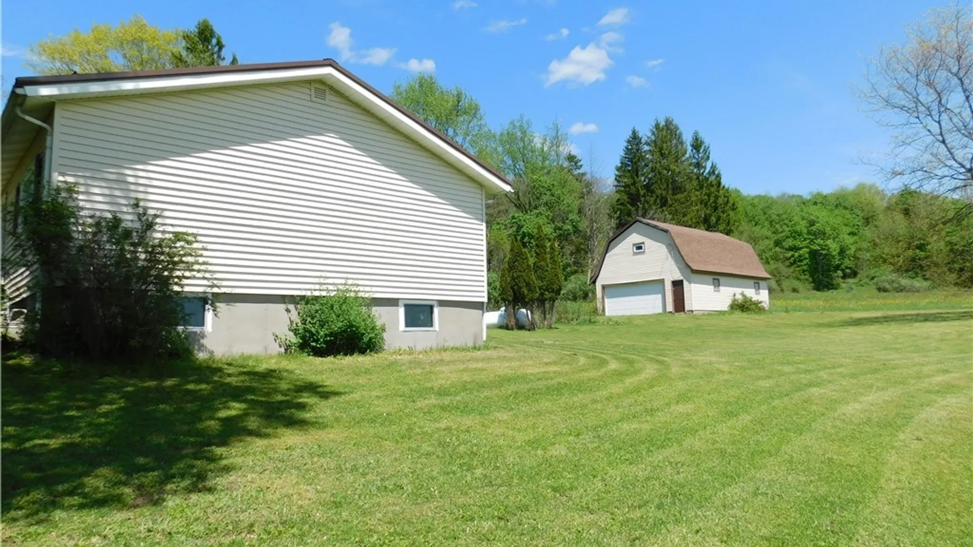 Property at 5467 Twichell Road, Ashford, NY 14171 5