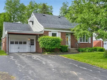 Property at 104 Church Parkway, Cicero, NY 13212