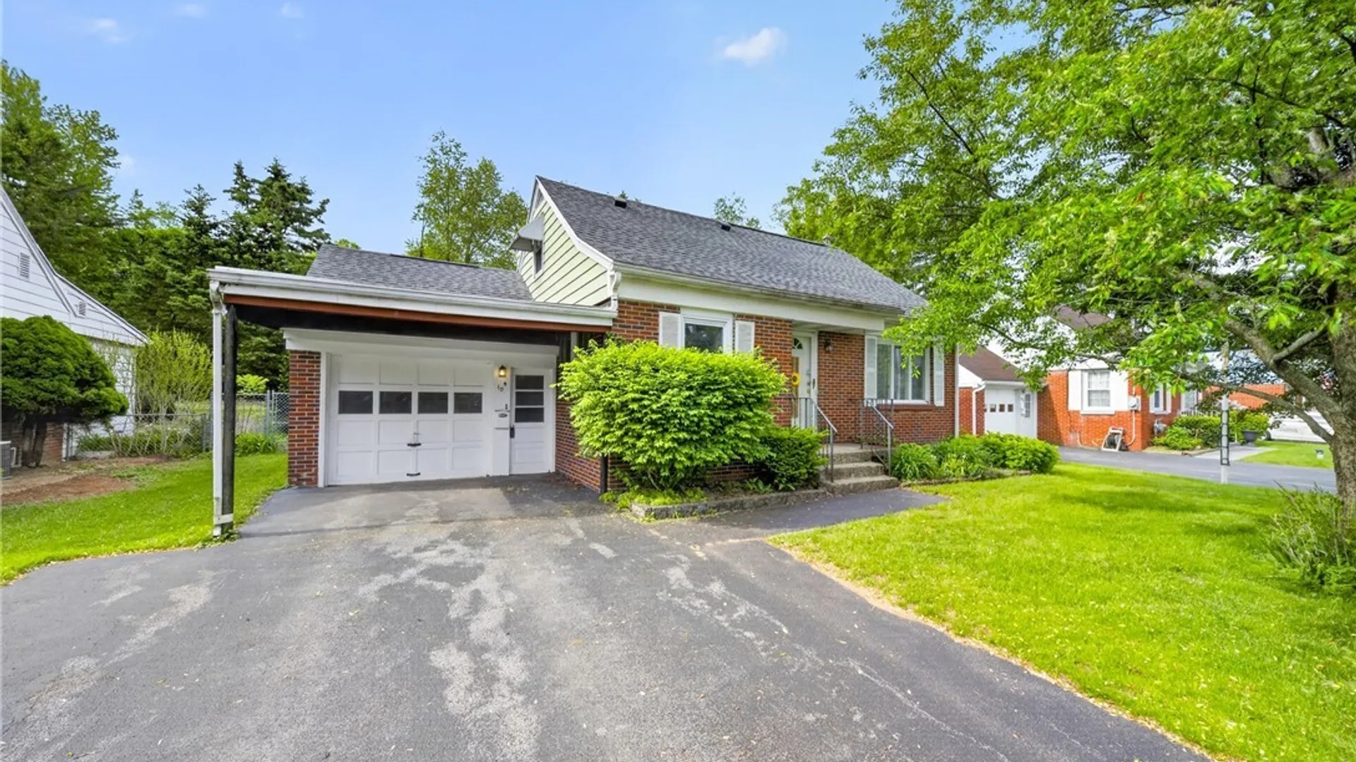 Property at 104 Church Parkway, Cicero, NY 13212 3