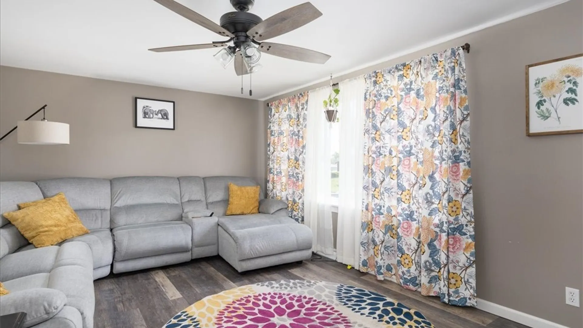 Property at 28 Parkview, Cheektowaga, NY 14225 3