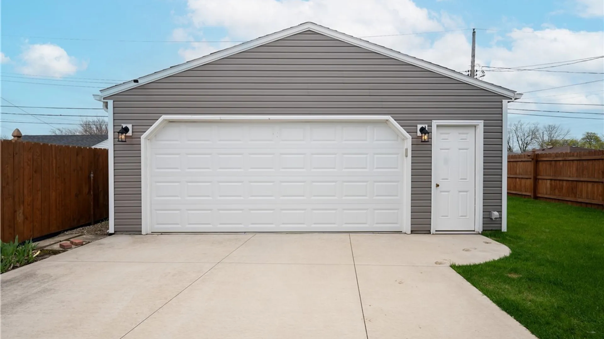 Property at 209 Oakvale Boulevard, Tonawanda, NY 14223 45