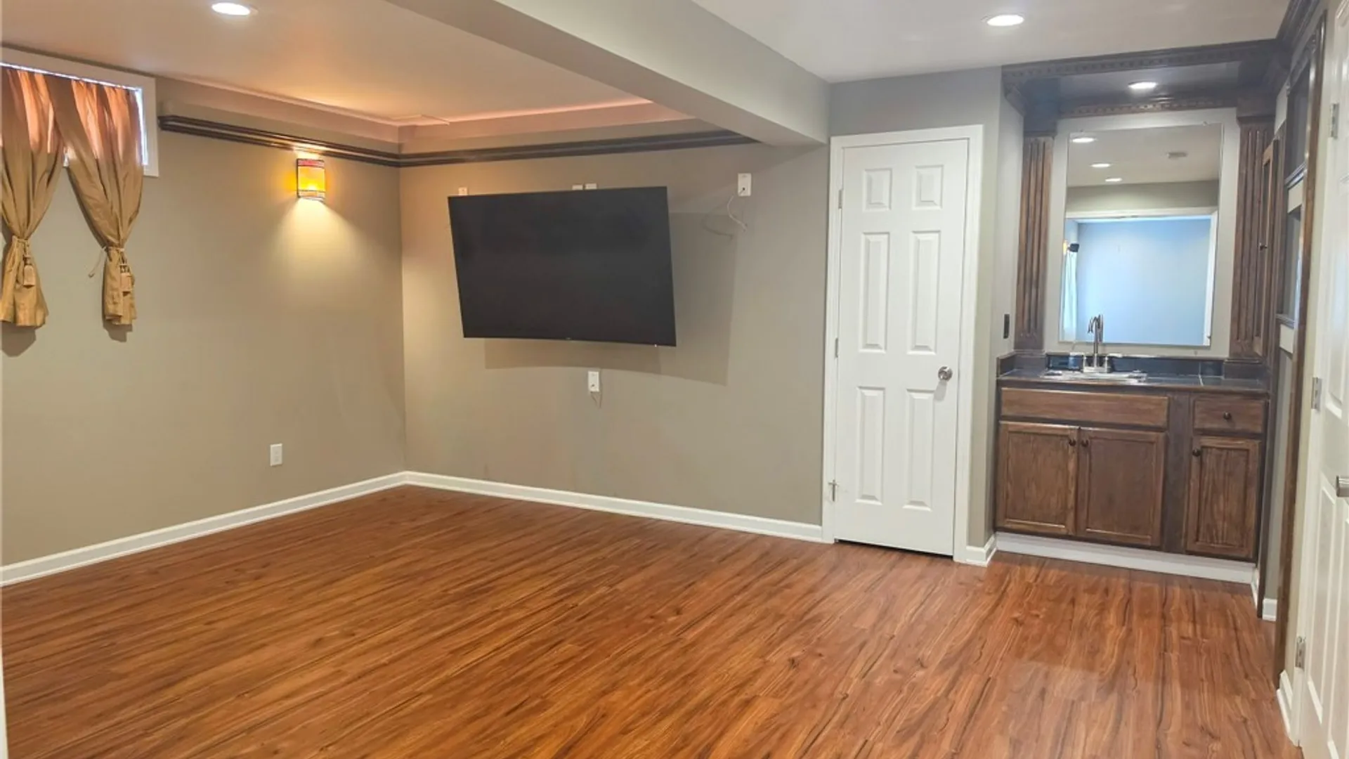 Property at 5563 Perth Course, Clay, NY 13041 25