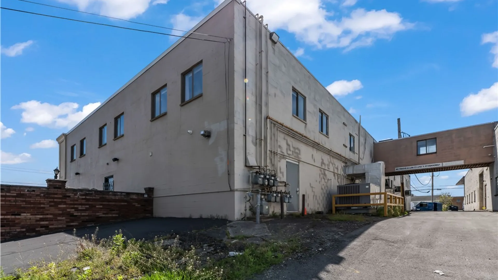 Property at 1600 Lyell Ave, Unit 1A, Rochester, NY 14606 4