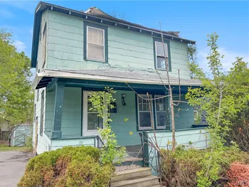 Property at 124 Baldwin Ave, Syracuse, NY 13205