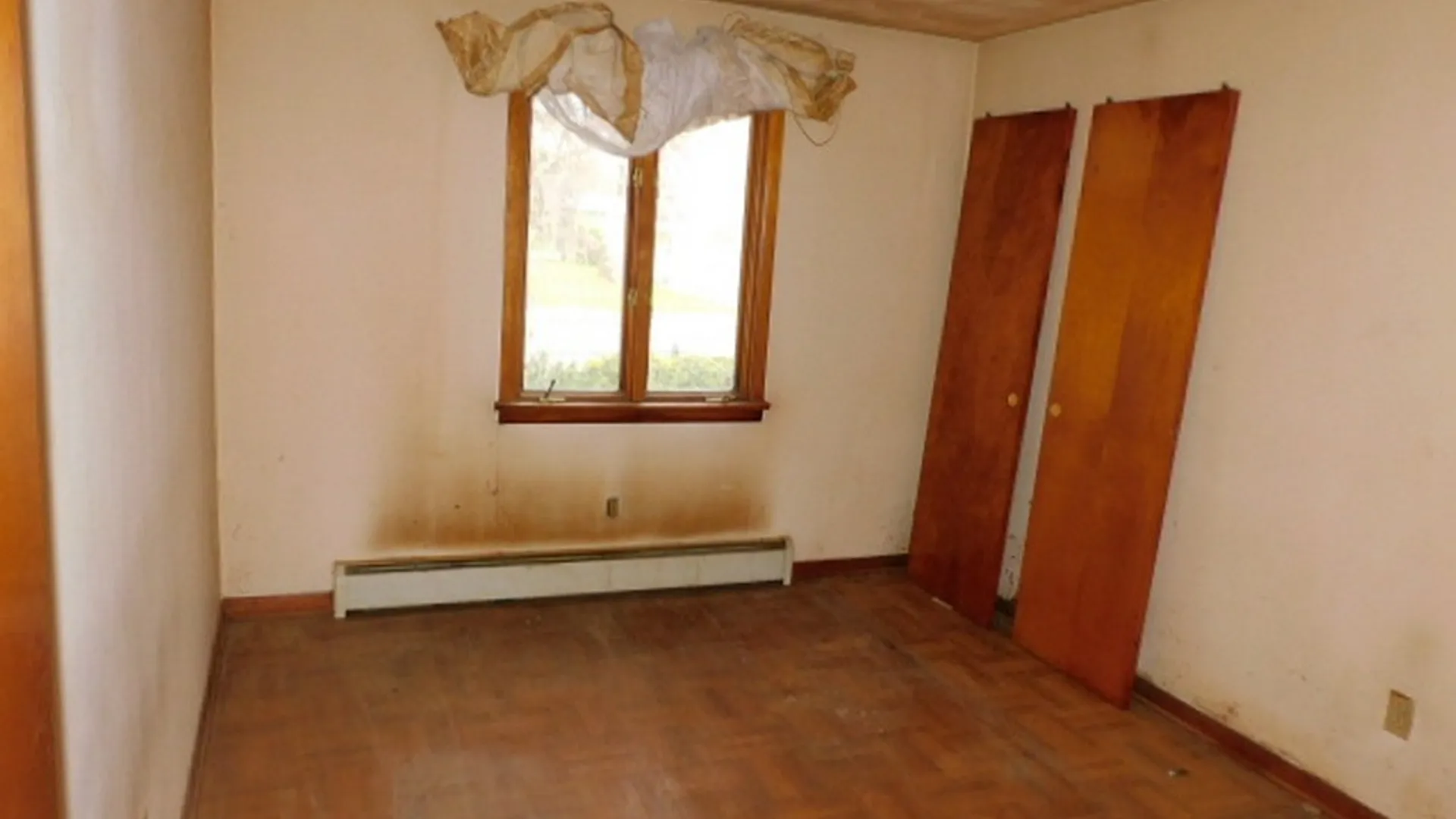 Property at 306 24th Street, Niagara Falls, NY 14303 5