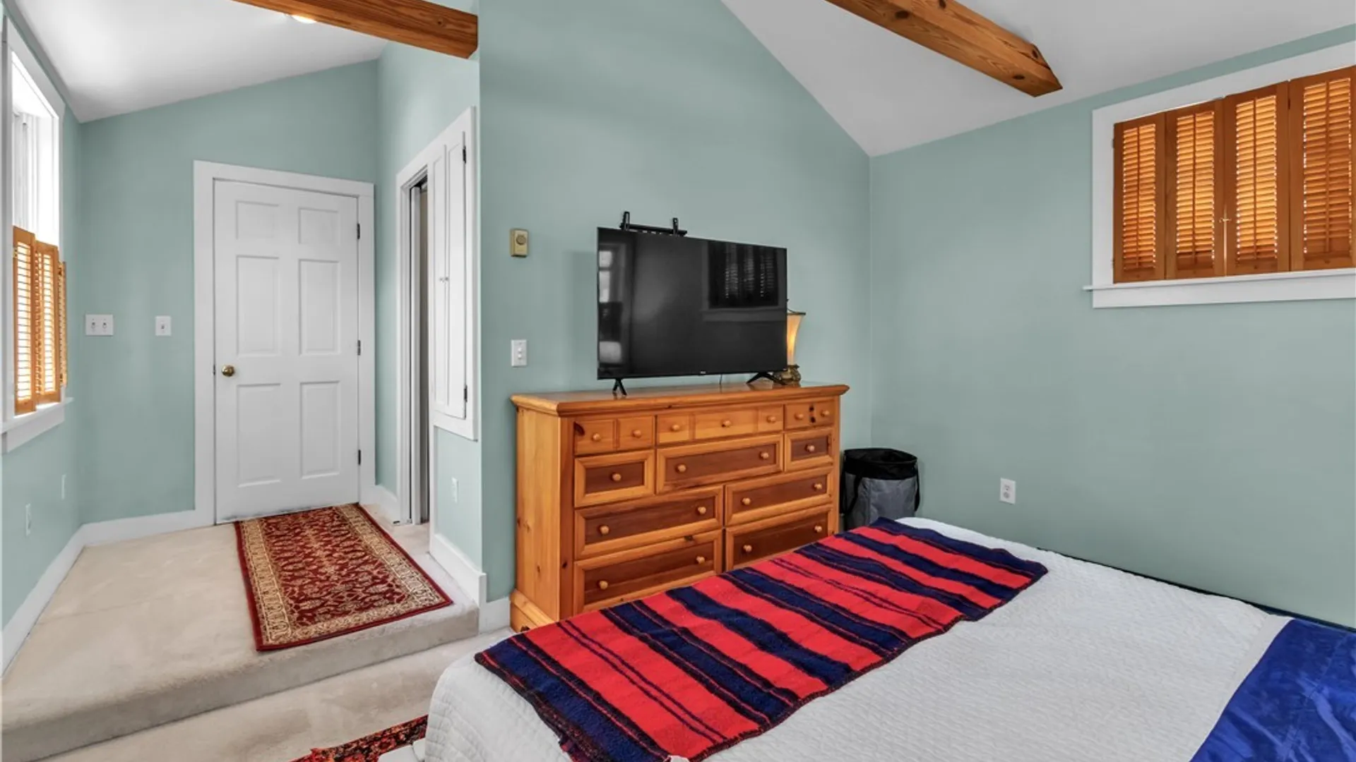 Property at 33 N Ellicott Street, Amherst, NY 14221 27