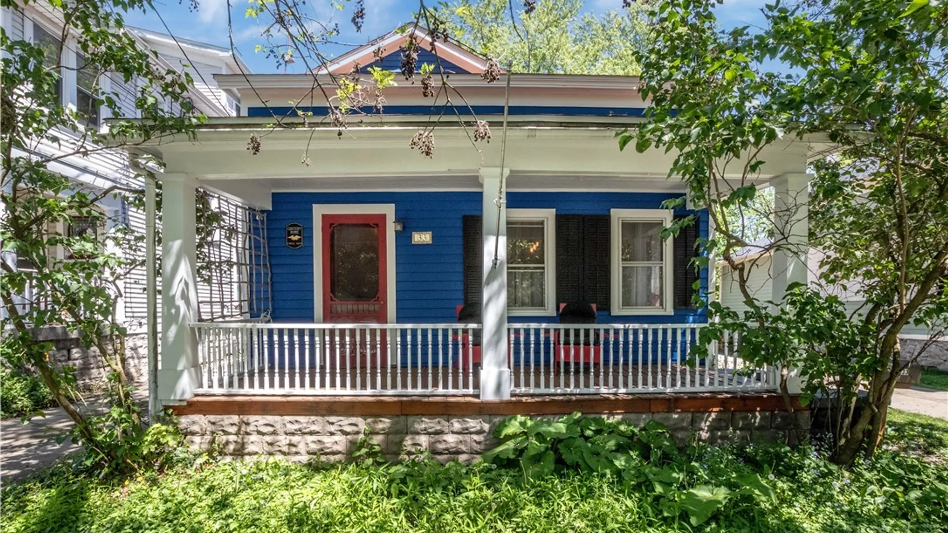 Property at 33 N Ellicott Street, Amherst, NY 14221 46