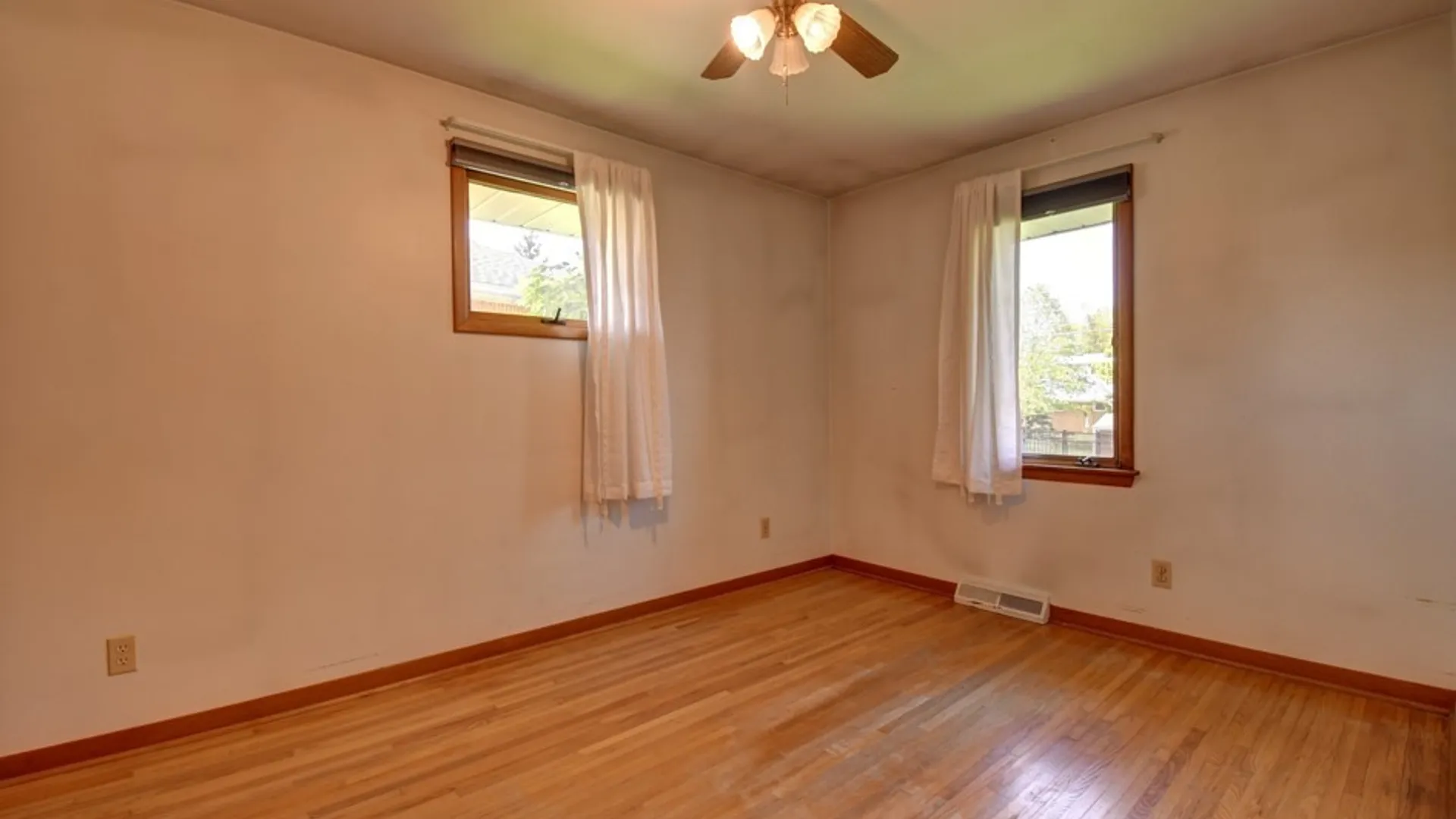 Property at 67 Greenhill Terrace, West Seneca, NY 14224 15