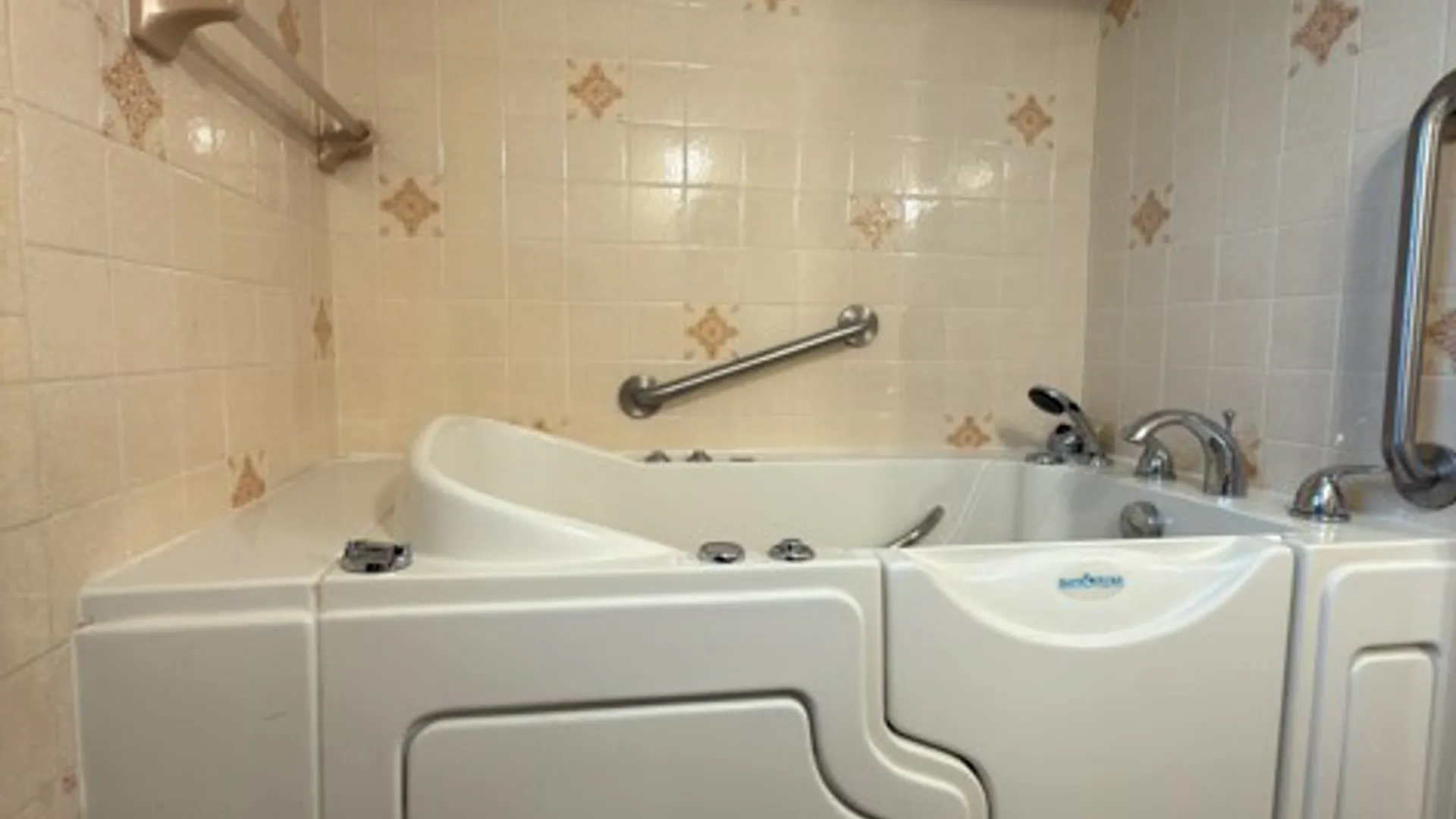 Property at 67 Greenhill Terrace, West Seneca, NY 14224 24