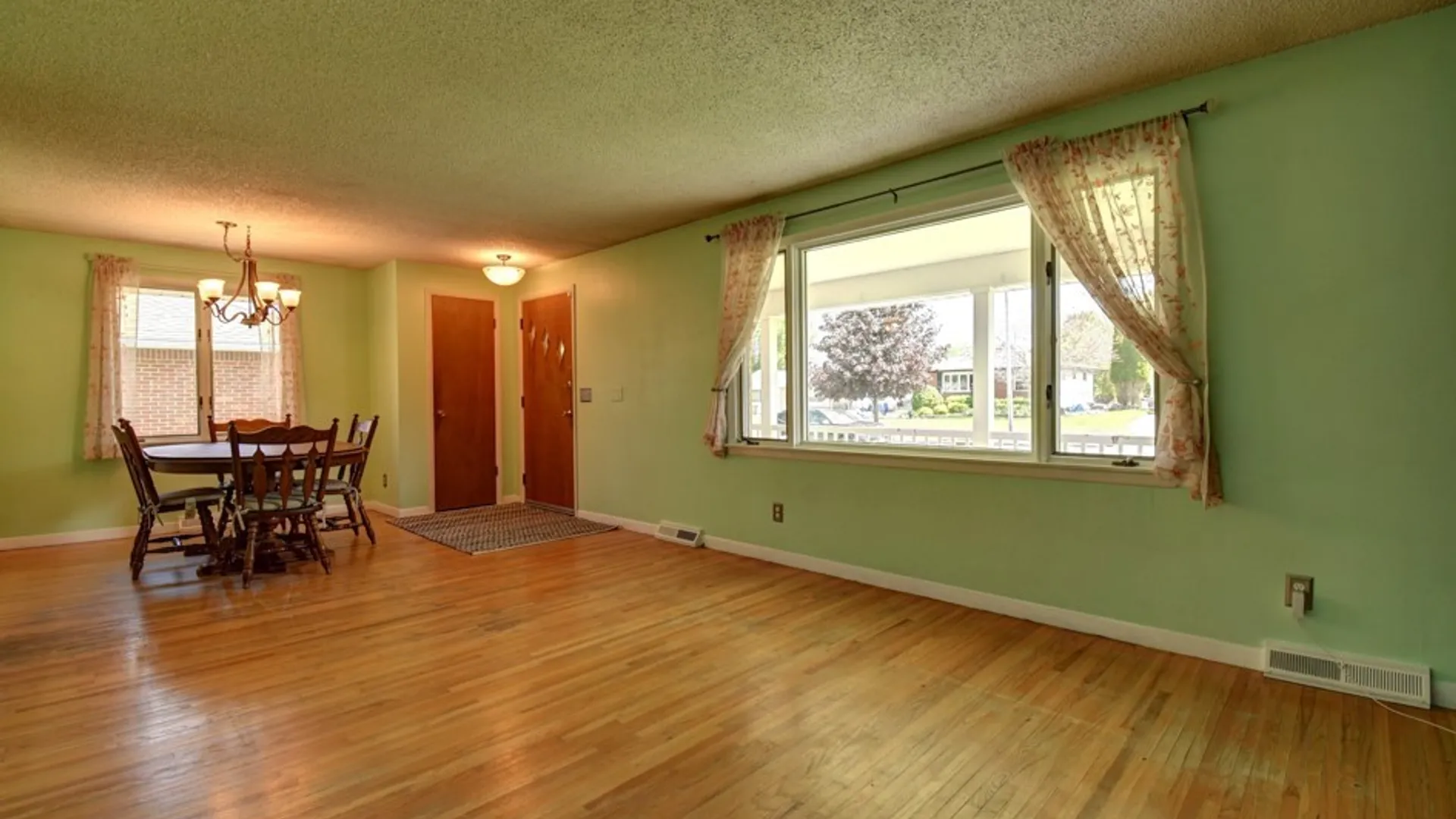 Property at 67 Greenhill Terrace, West Seneca, NY 14224 5
