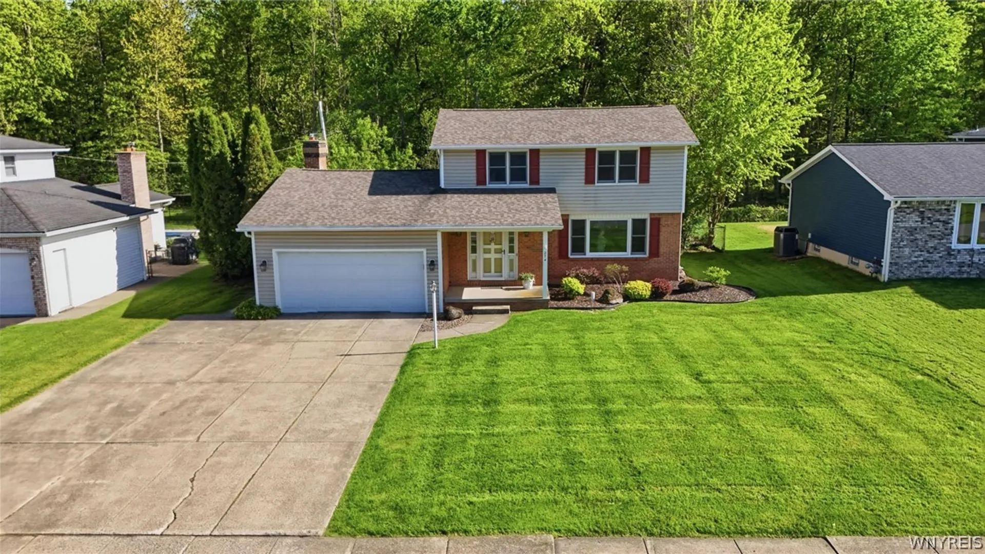Property at 274 Fareway Lane, Grand Island, NY 14072 42