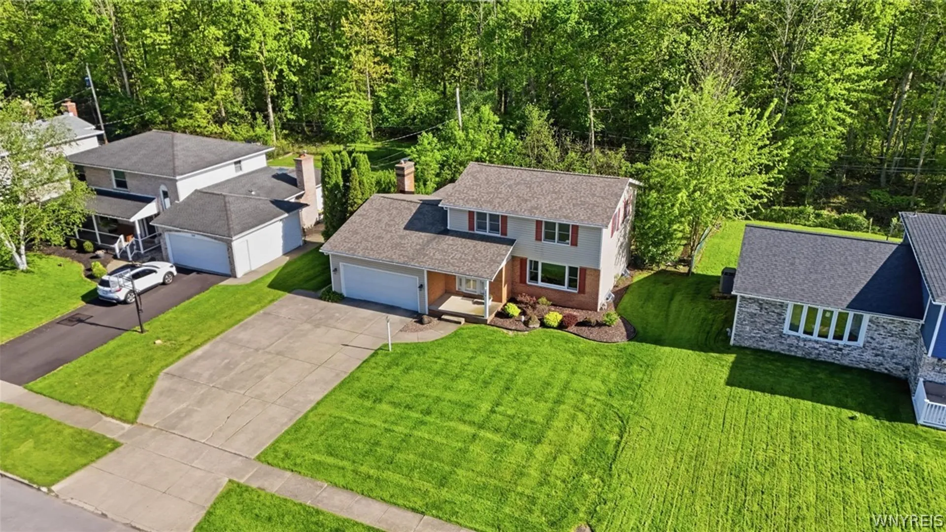 Property at 274 Fareway Lane, Grand Island, NY 14072 44