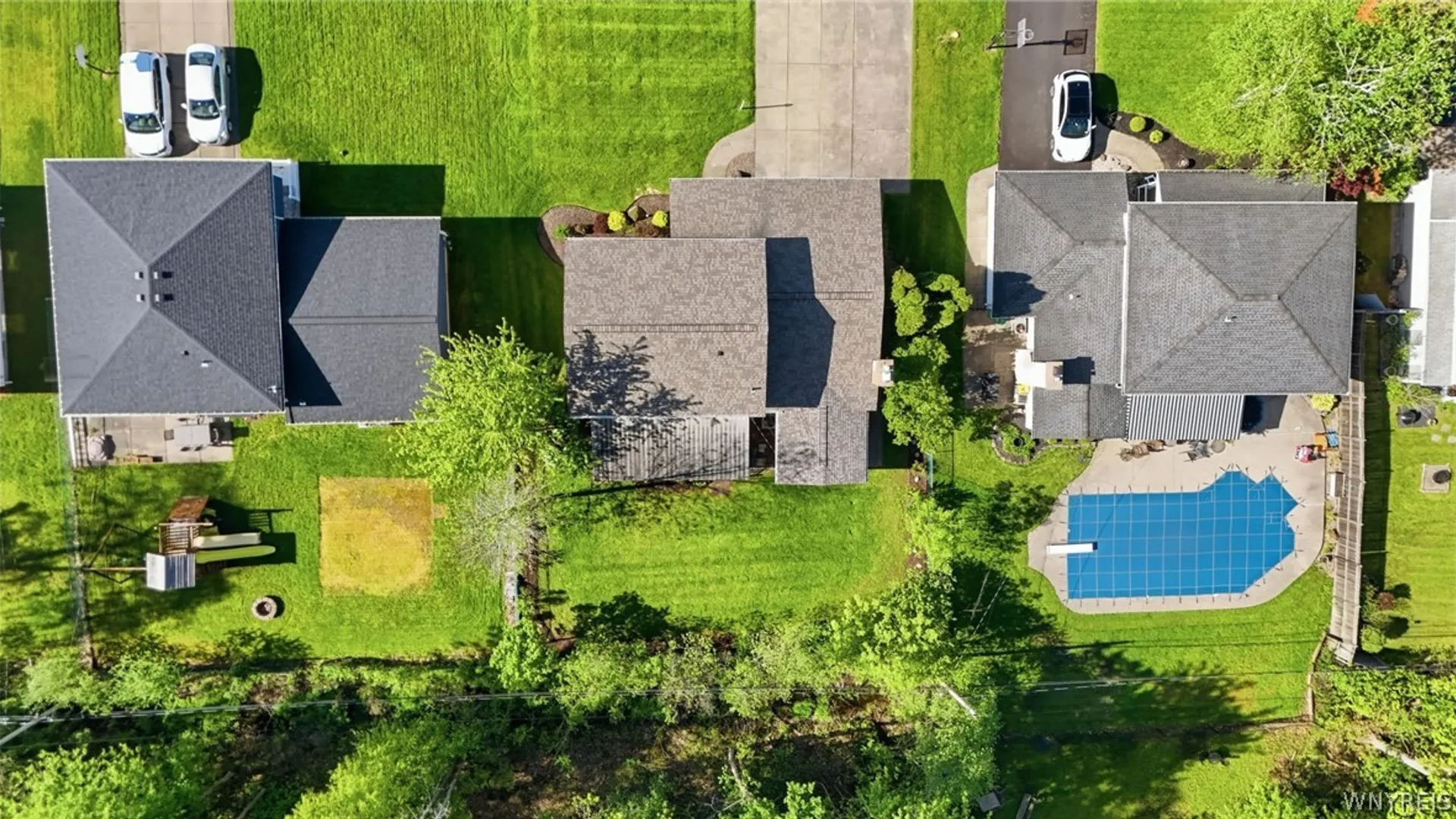 Property at 274 Fareway Lane, Grand Island, NY 14072 47