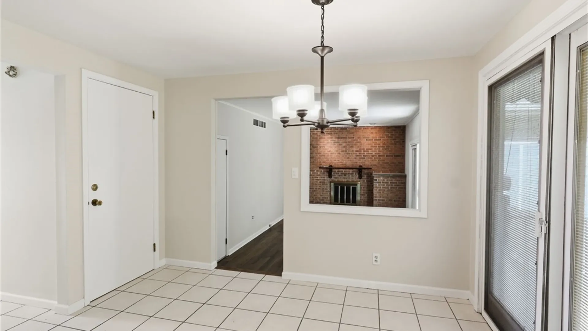 Property at 274 Fareway Lane, Grand Island, NY 14072 6
