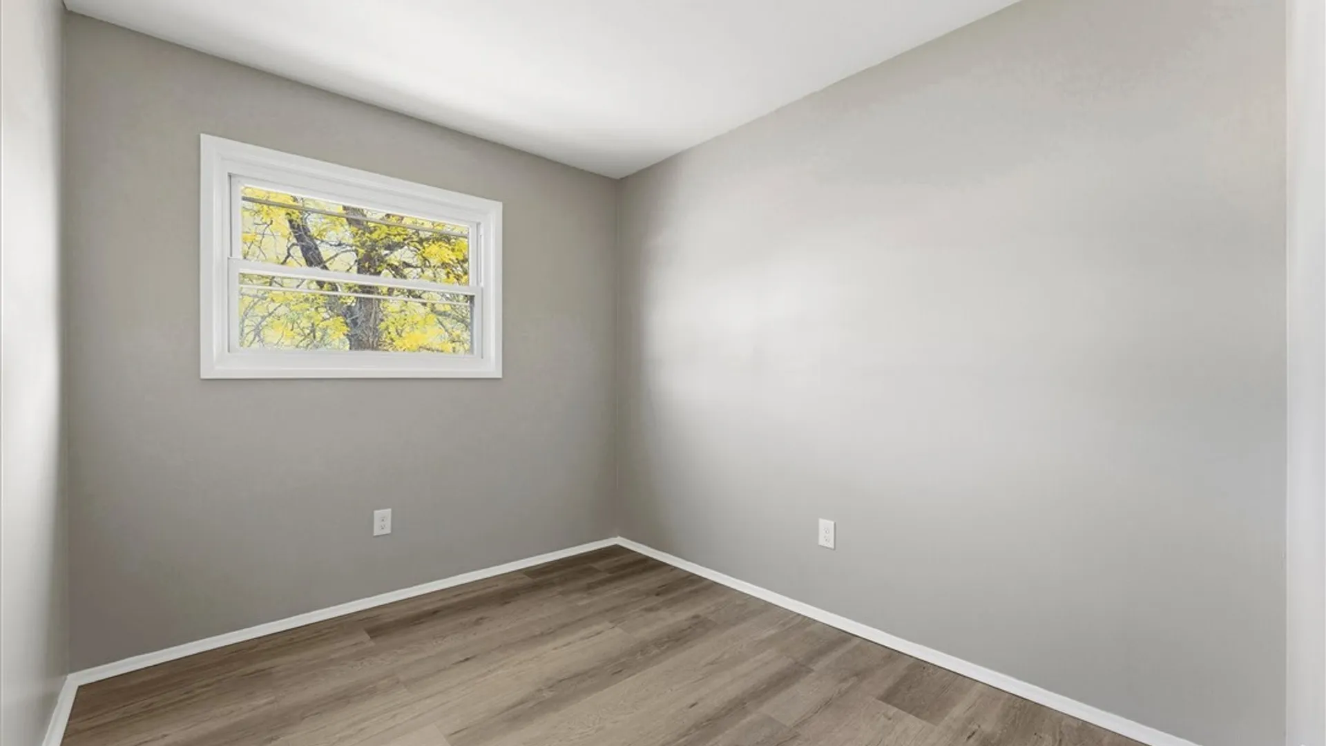 Property at 7841 John Huss Ave, Cicero, NY 13030 18