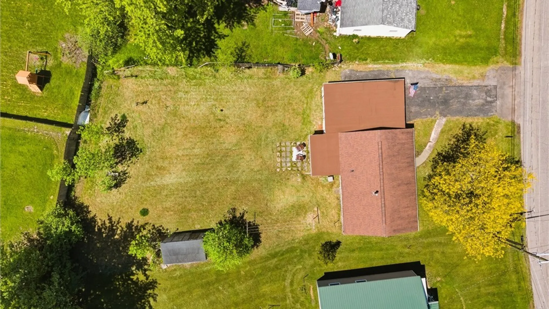 Property at 7841 John Huss Ave, Cicero, NY 13030 35