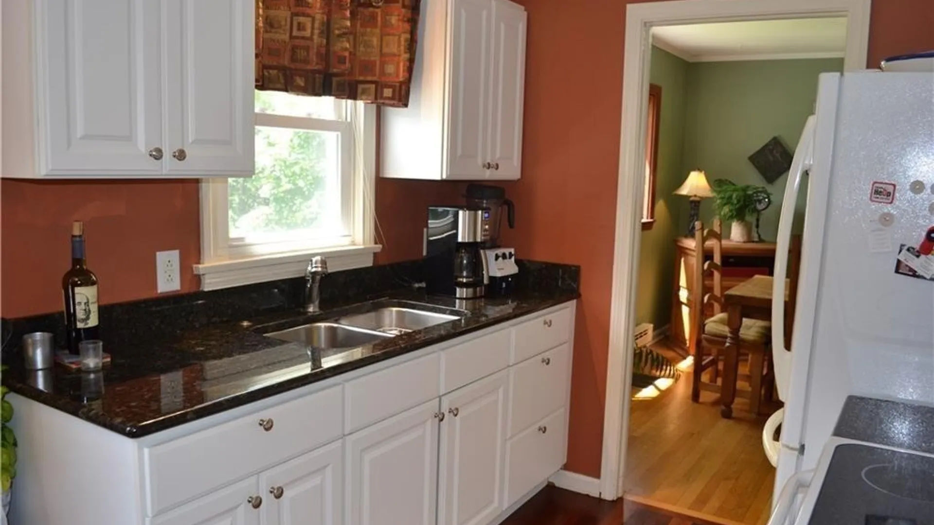 Property at 18 E Austin Street, Skaneateles, NY 13152 8