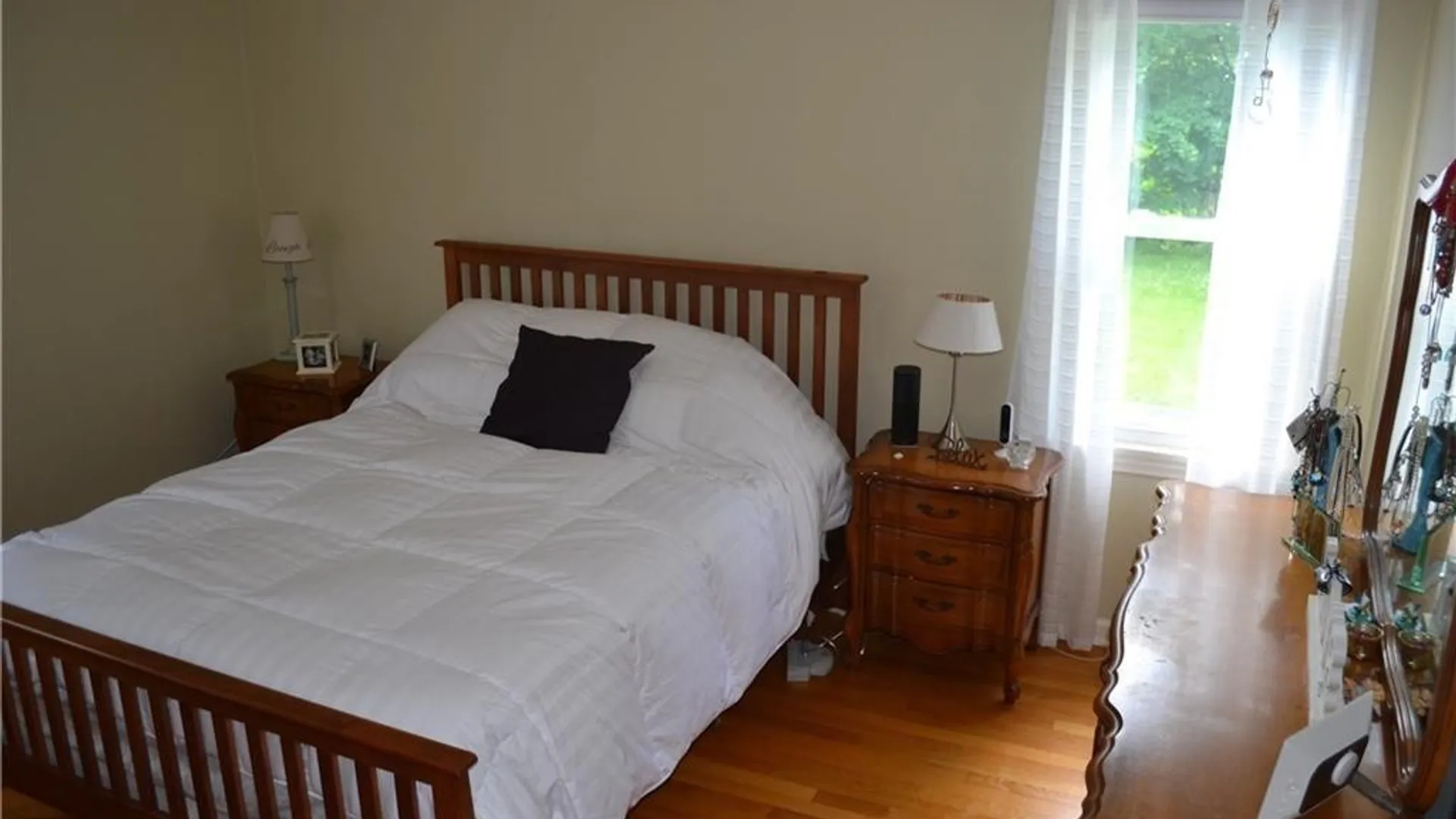 Property at 18 E Austin Street, Skaneateles, NY 13152 9