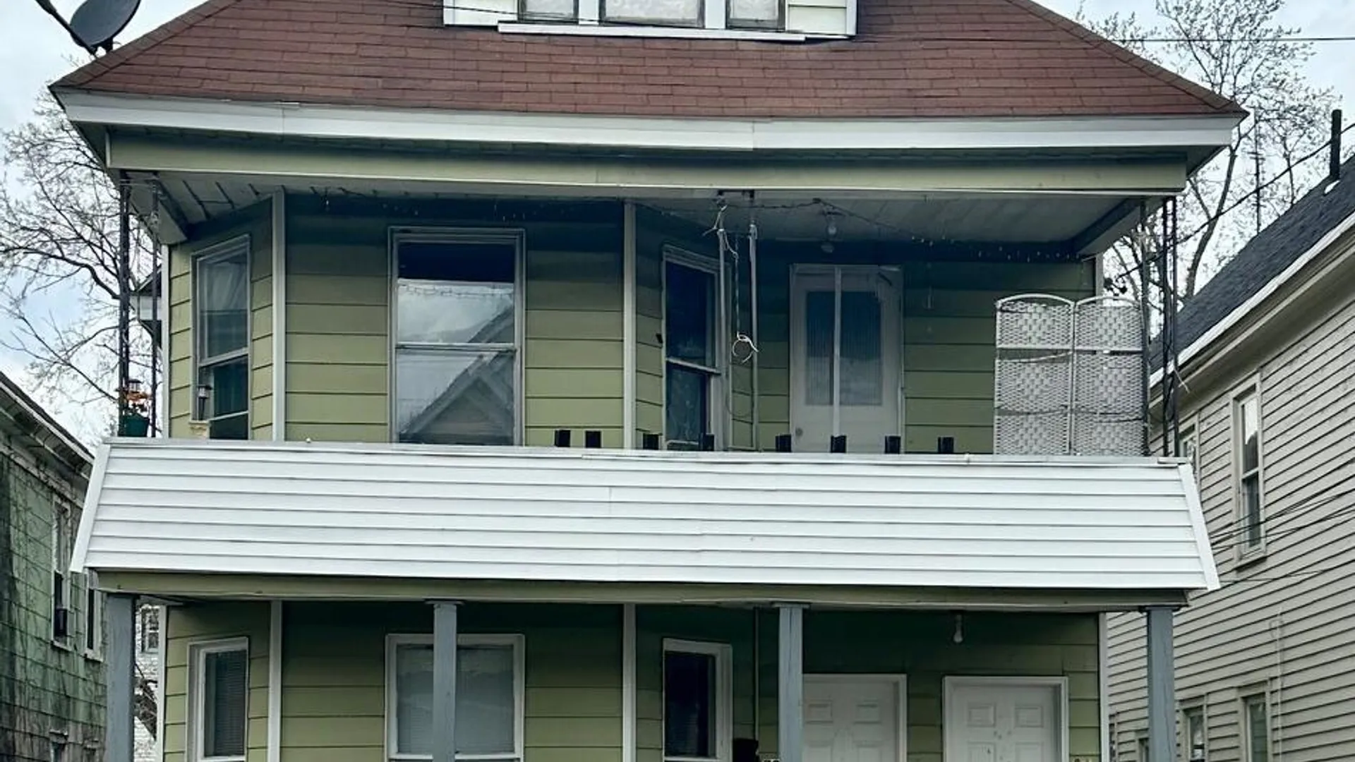 Property at 79 Robinson Street, Schenectady, NY 12304 2