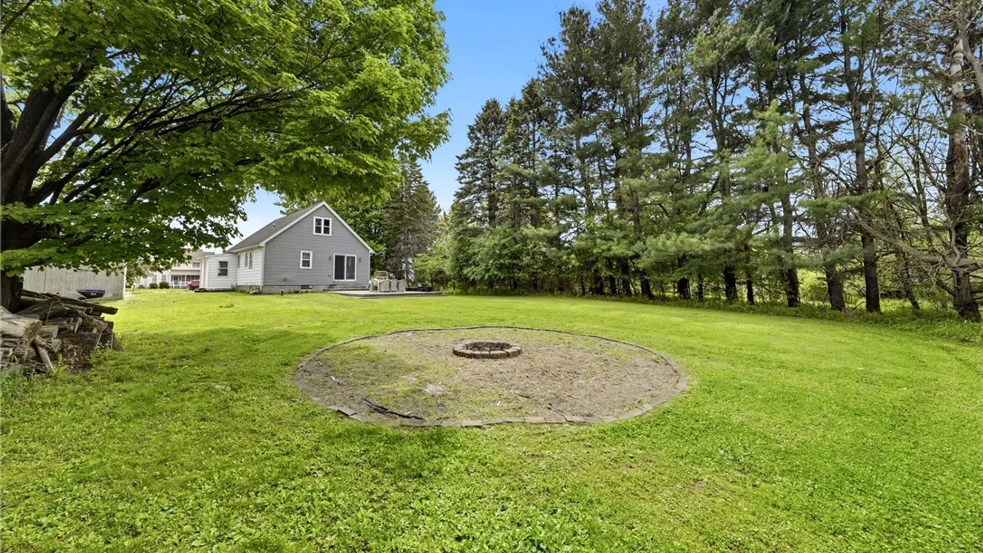 Property at 910 Girdle Road, Elma, NY 14052 36