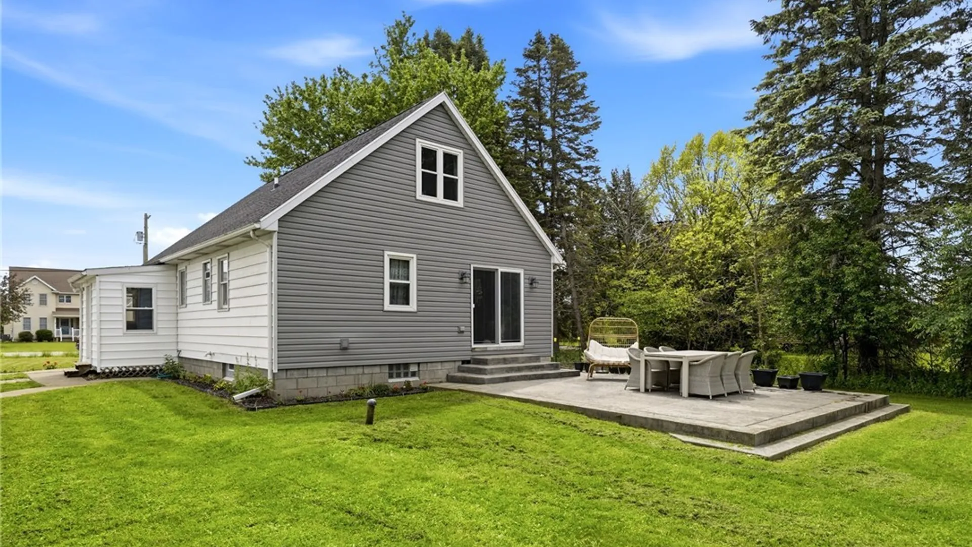 Property at 910 Girdle Road, Elma, NY 14052 38