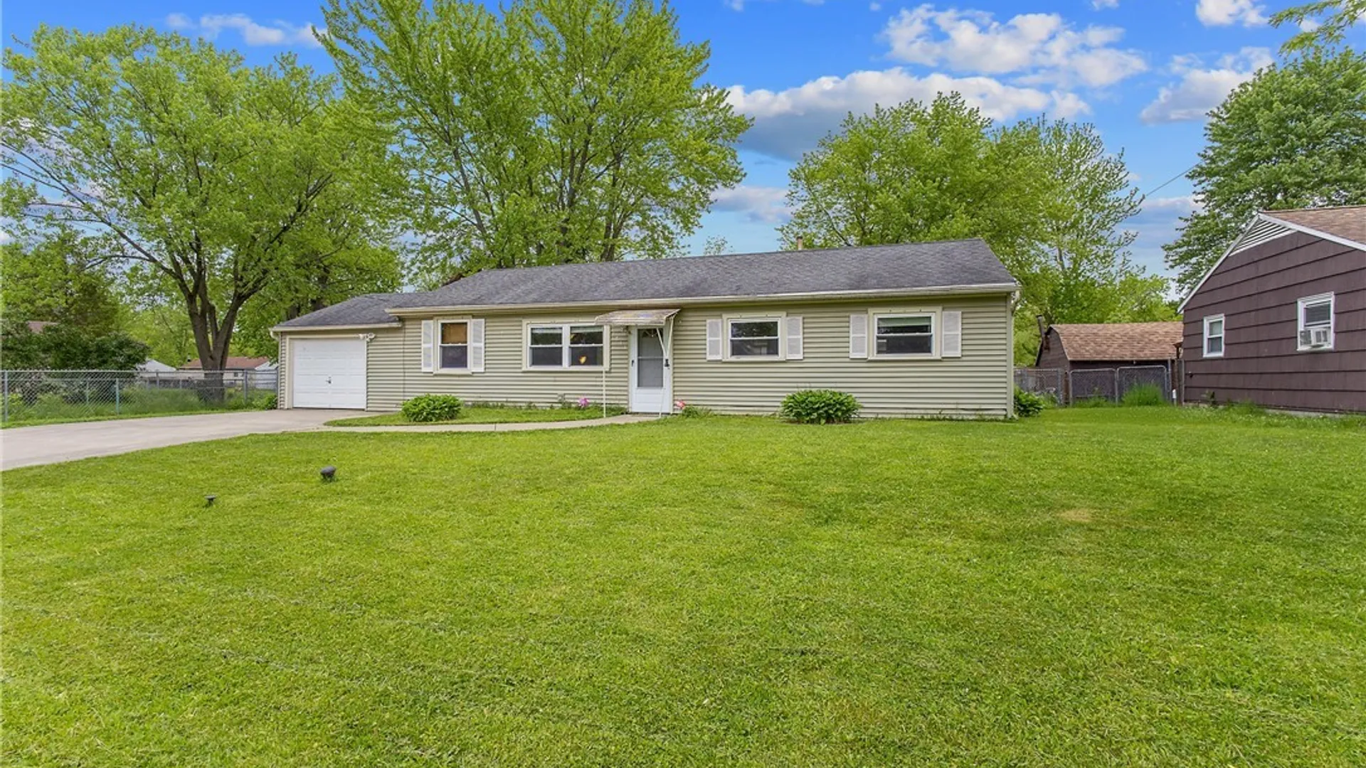 Property at 7844 Rinaldo Boulevard, Cicero, NY 13030 2