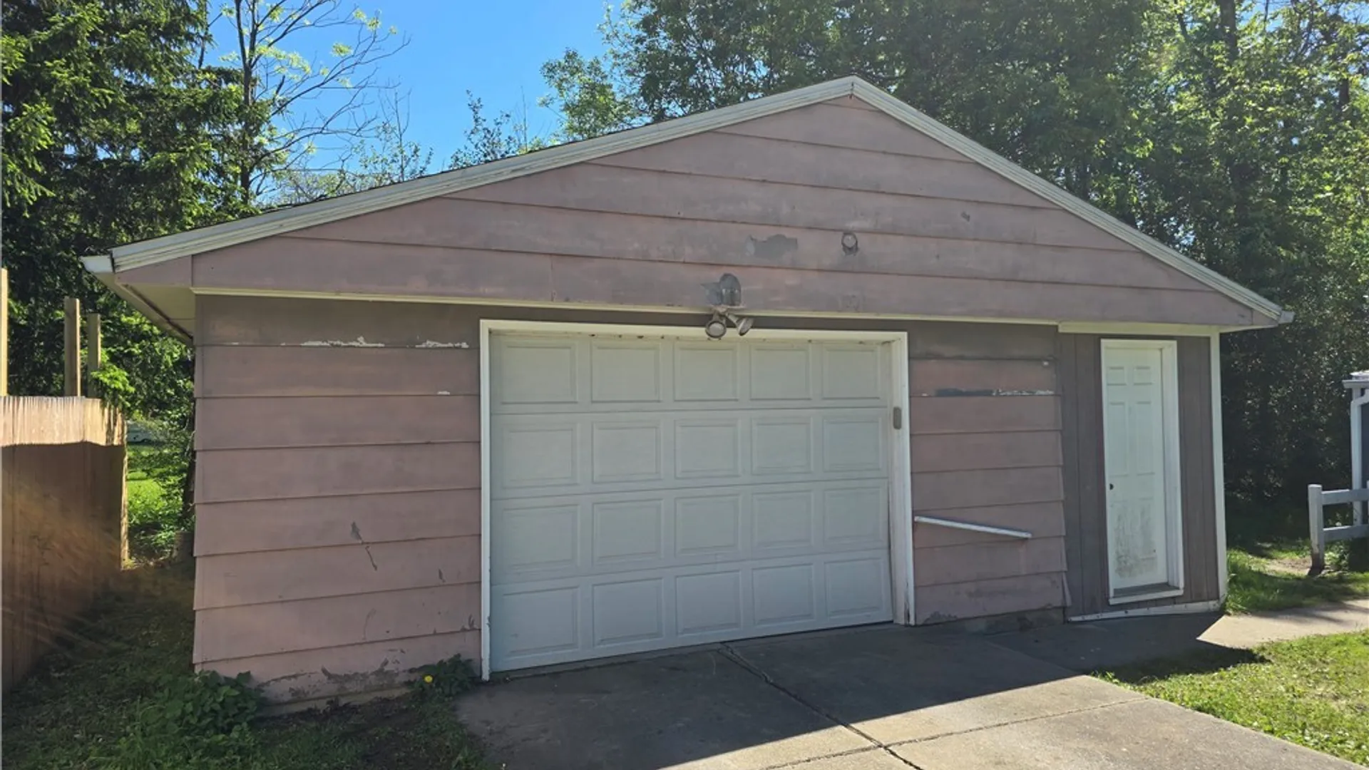 Property at 2132 Transit Road, West Seneca, NY 14224 3