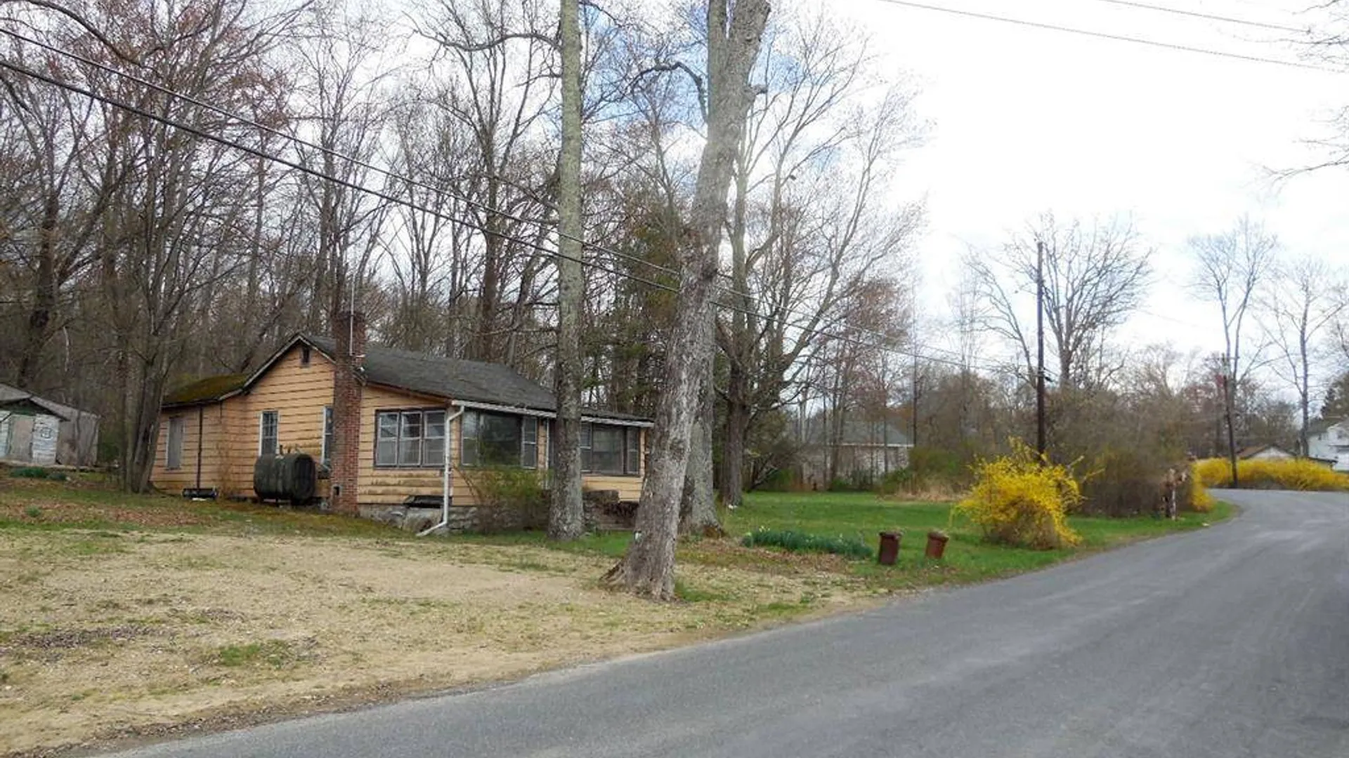 Property at 213 Lake Shore Dr, Pine Bush, NY 12566 25