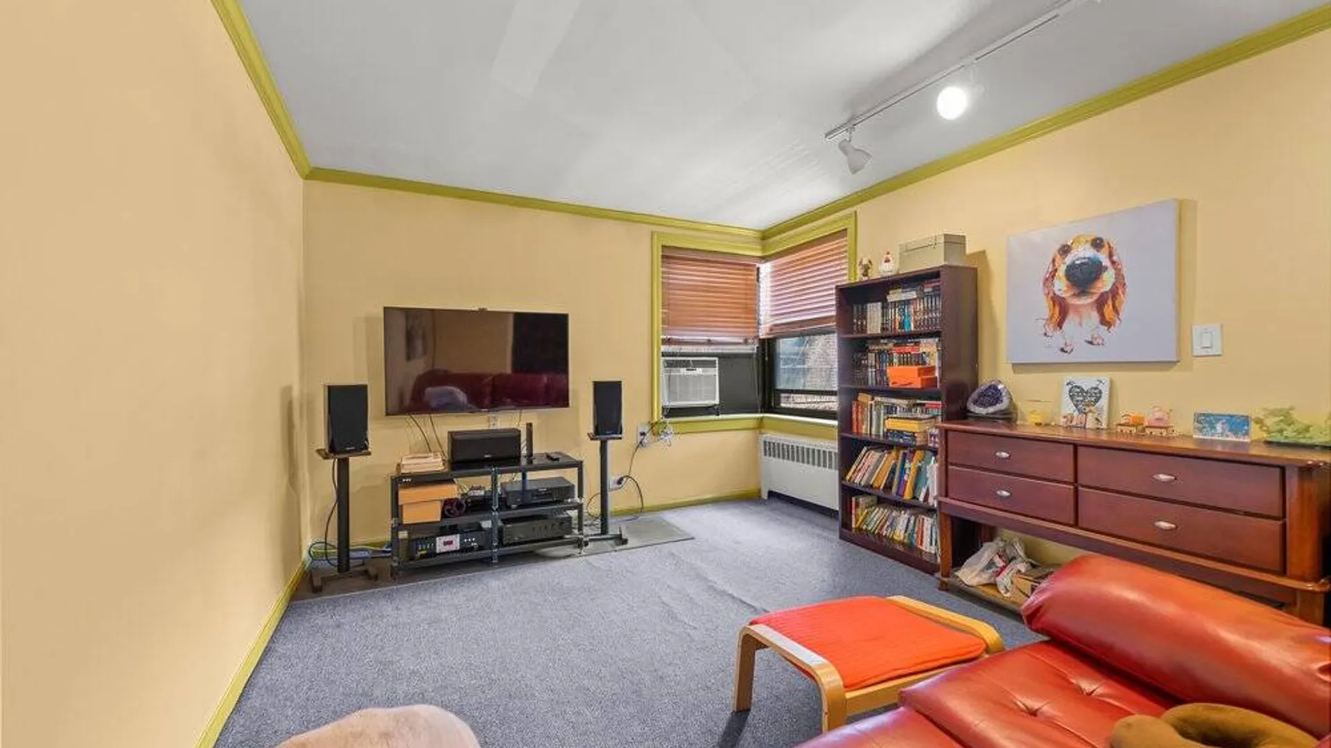 Property at 90-09 Northern Blvd, Jackson Heights, NY 11372 3