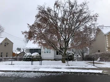 Property at 95 Branton Pl, Albertson, NY 11507