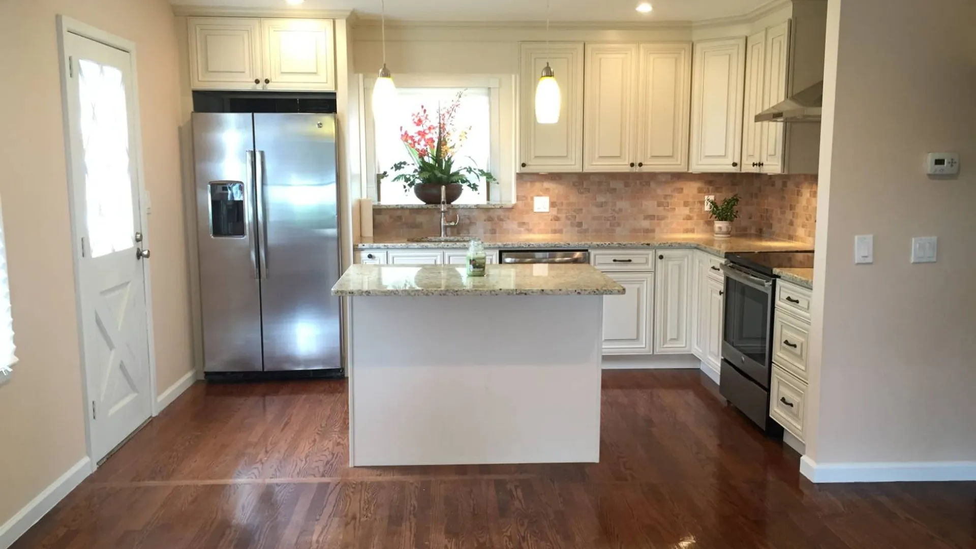 Property at 95 Branton Pl, Albertson, NY 11507 2